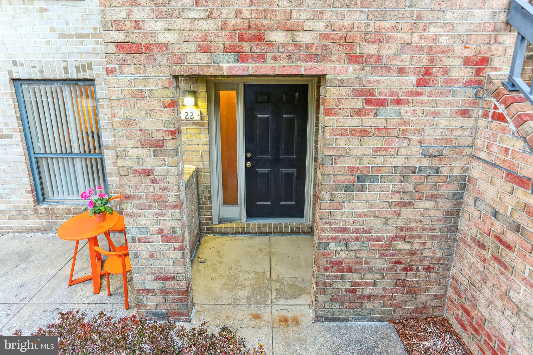 22 DUDLEY COURT
