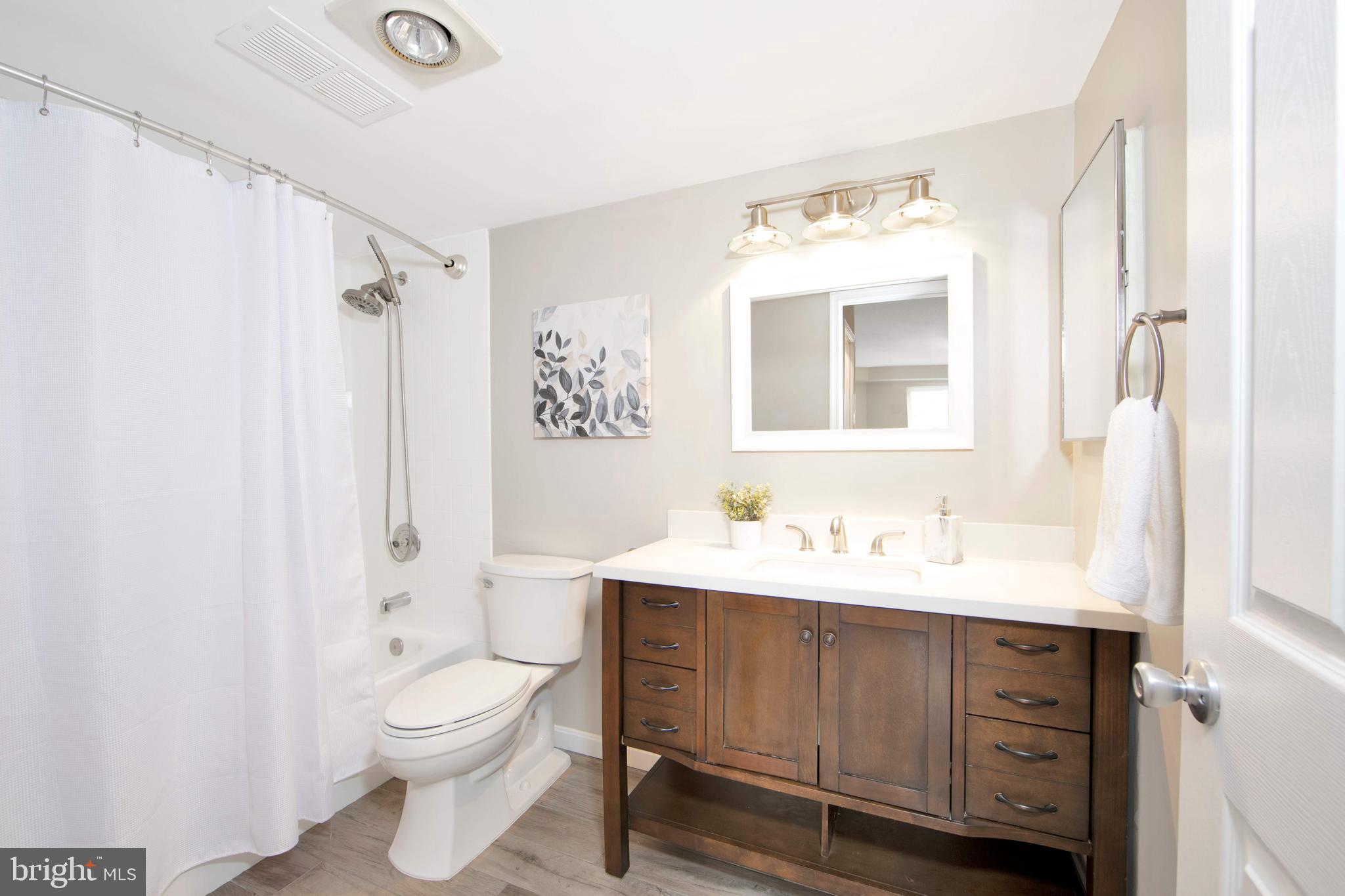 ASTORIA CONDOMINIUM - Residential