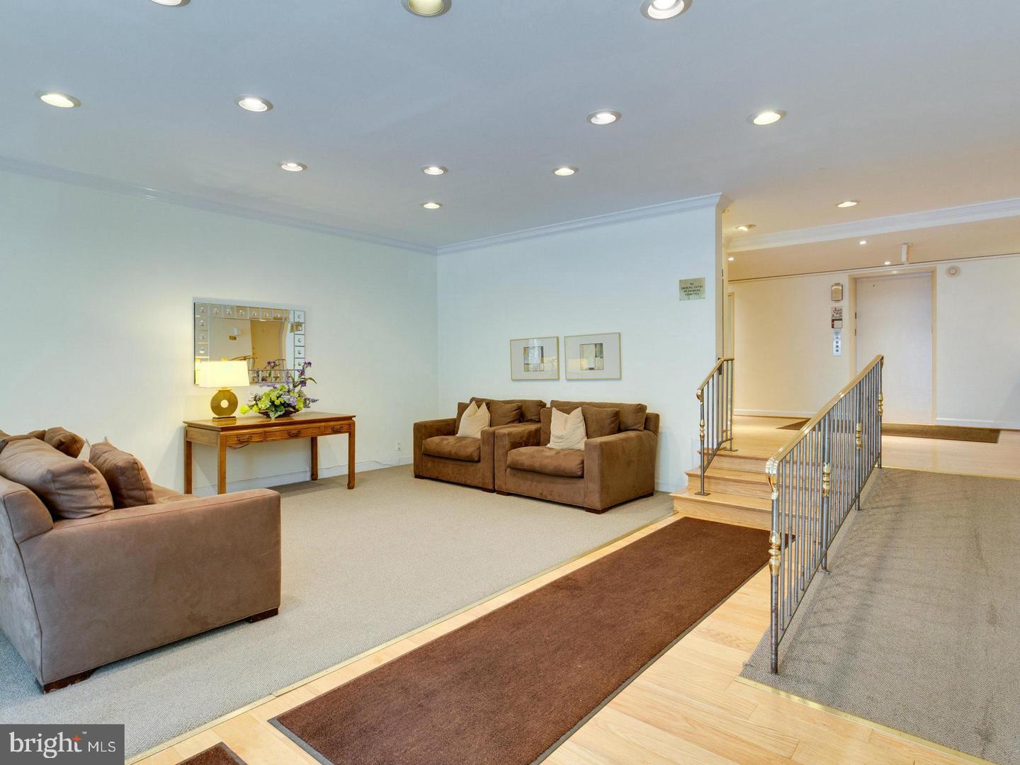 5406 CONNECTICUT AVENUE NW 705