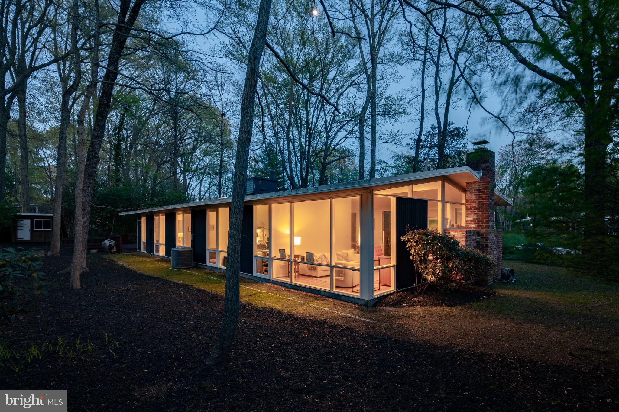 HOLLIN HILLS - Residential