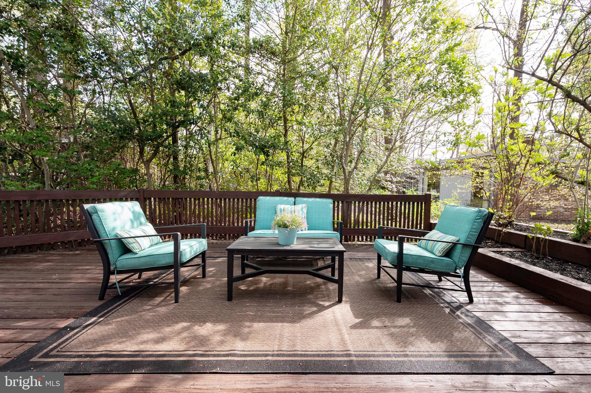 HOLLIN HILLS - Residential