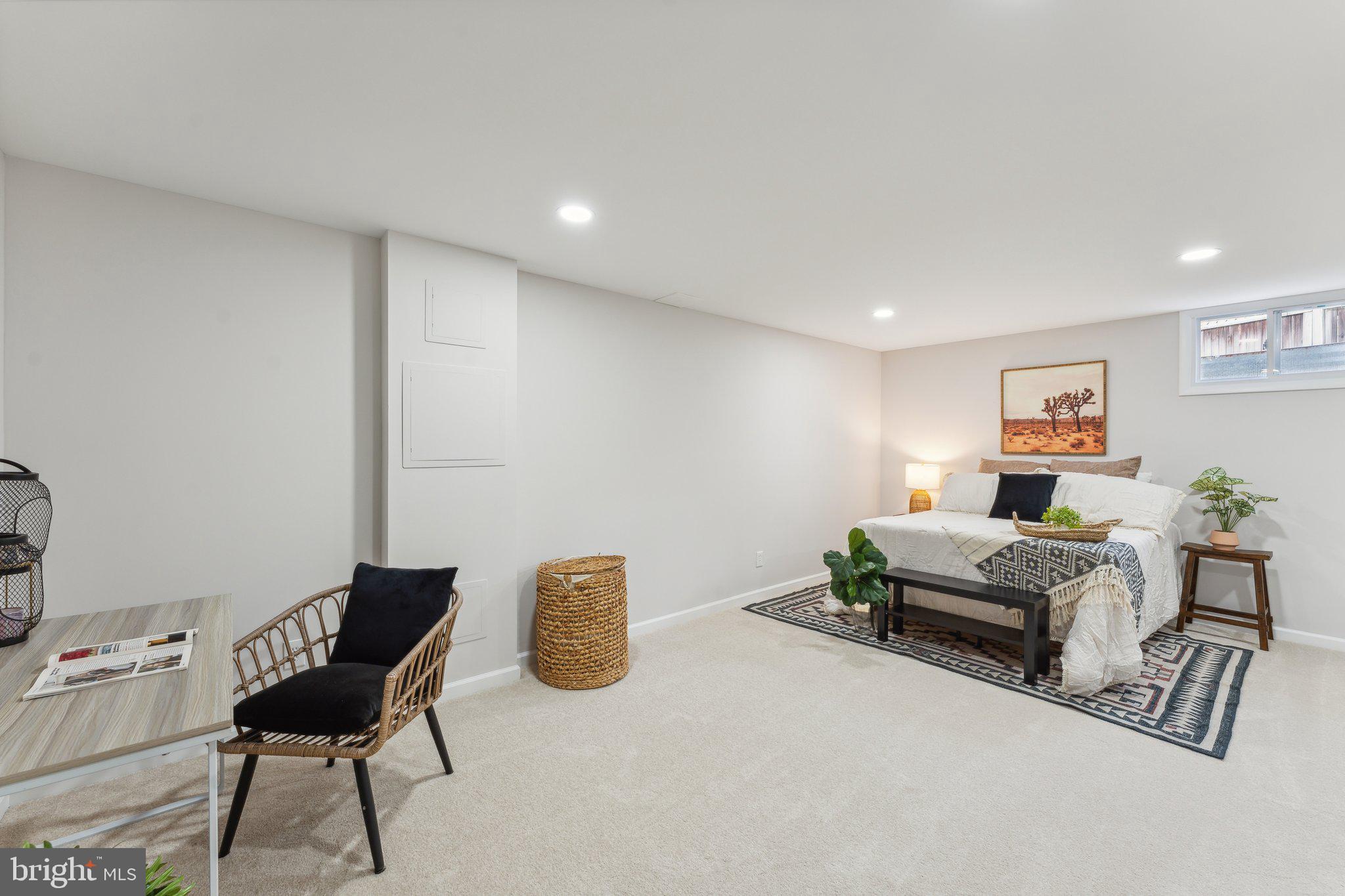 KENWOOD OAKS - Residential