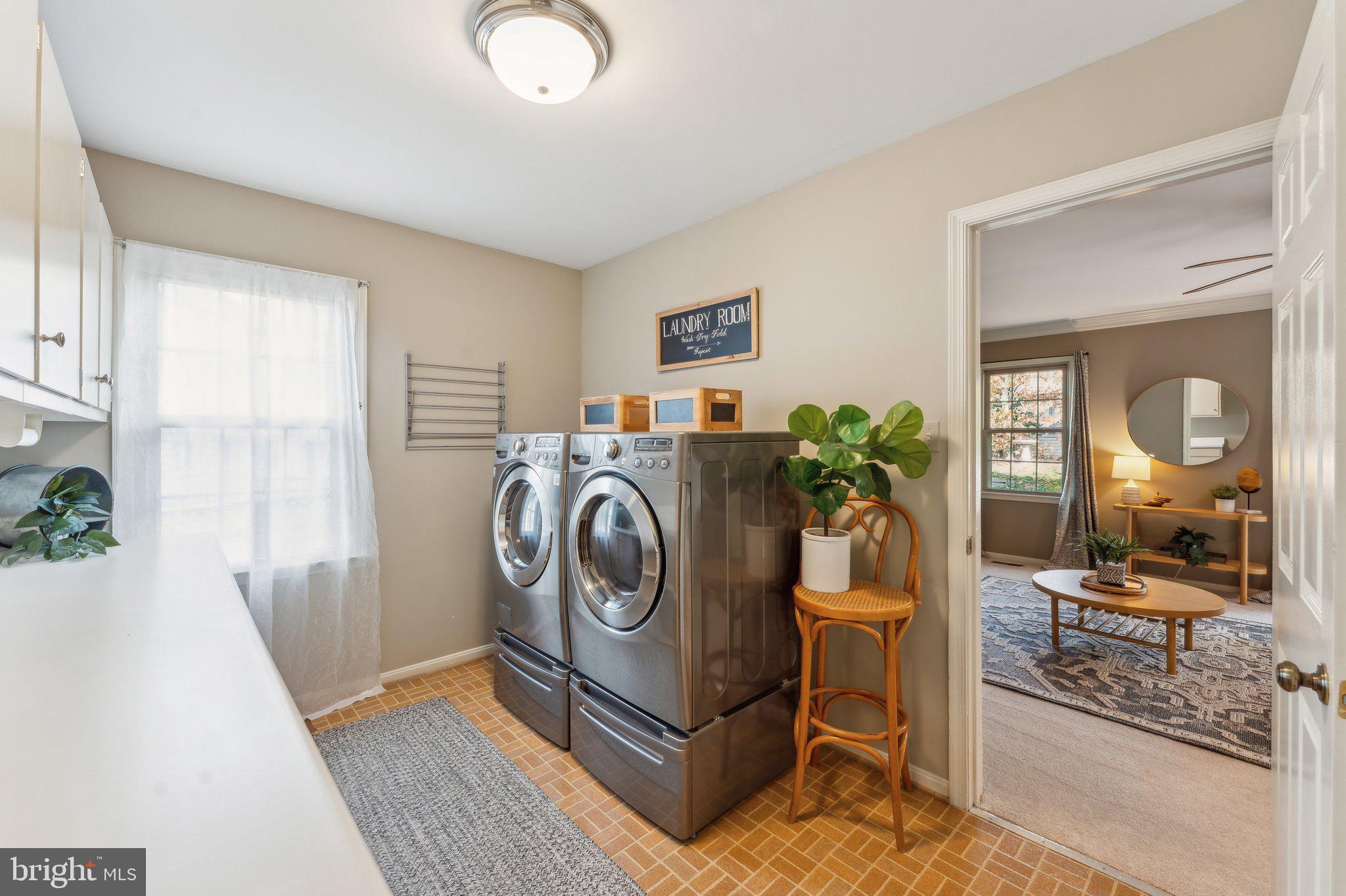 KENWOOD OAKS - Residential