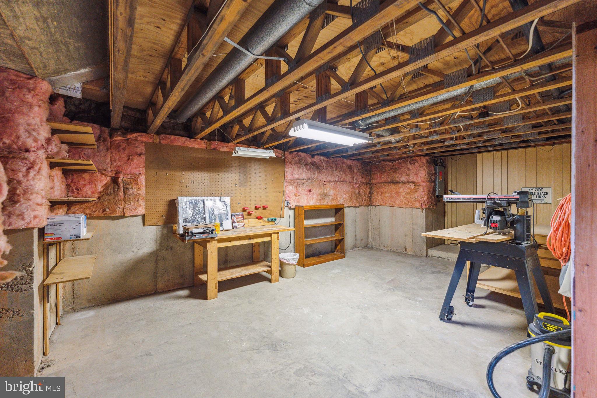 KENWOOD OAKS - Residential