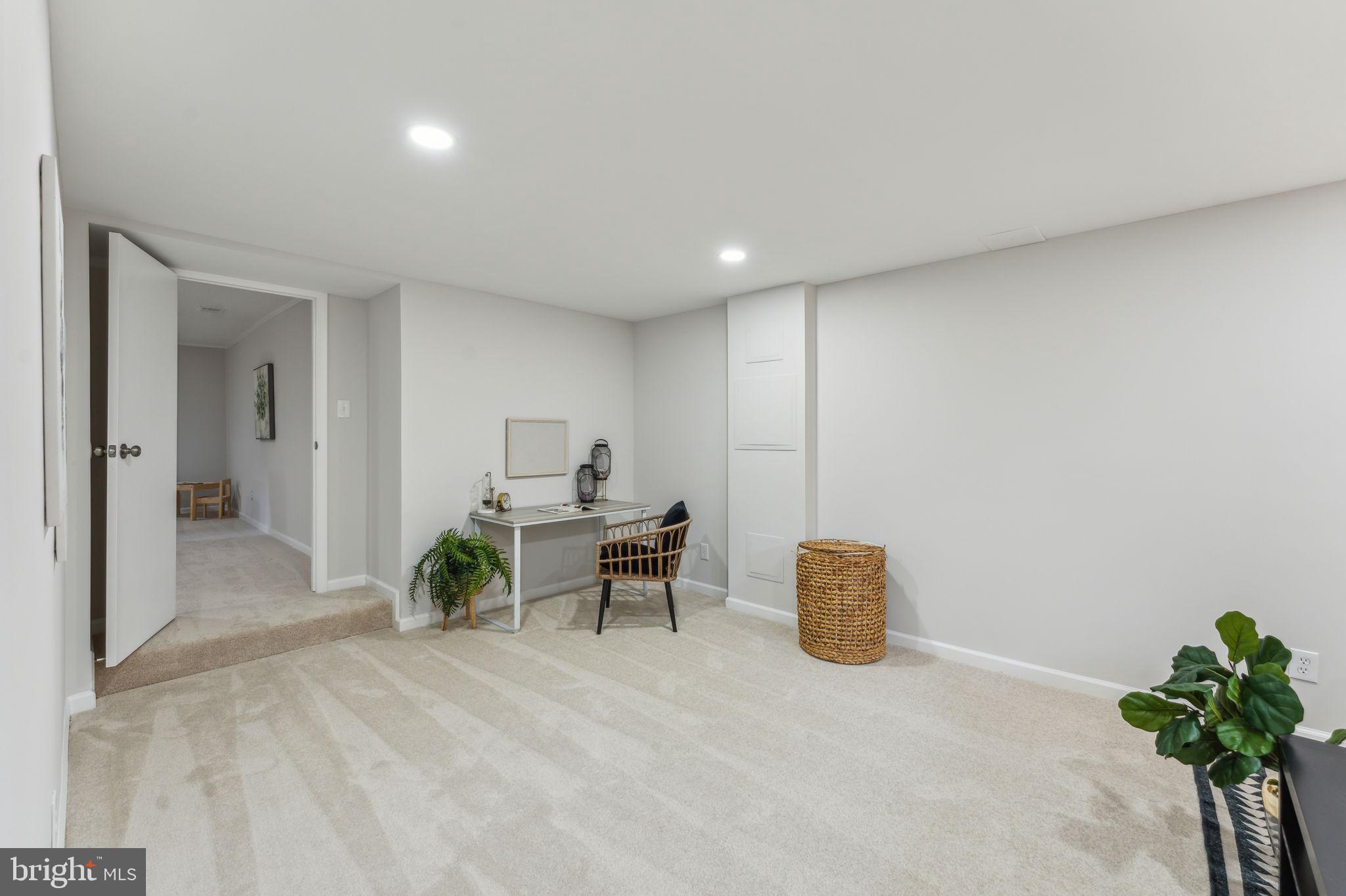 KENWOOD OAKS - Residential