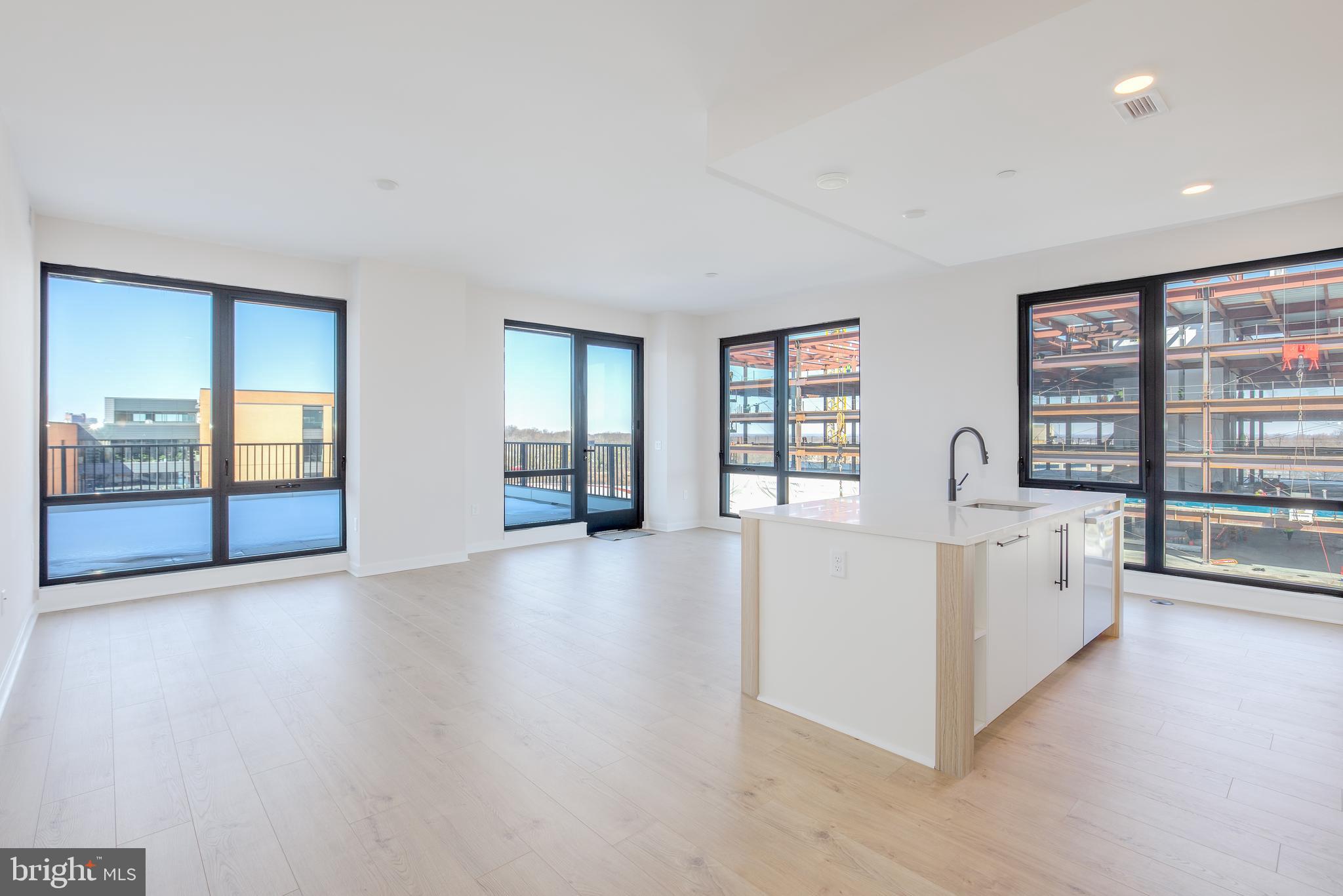 FALLS CHURCH CITY - Residential