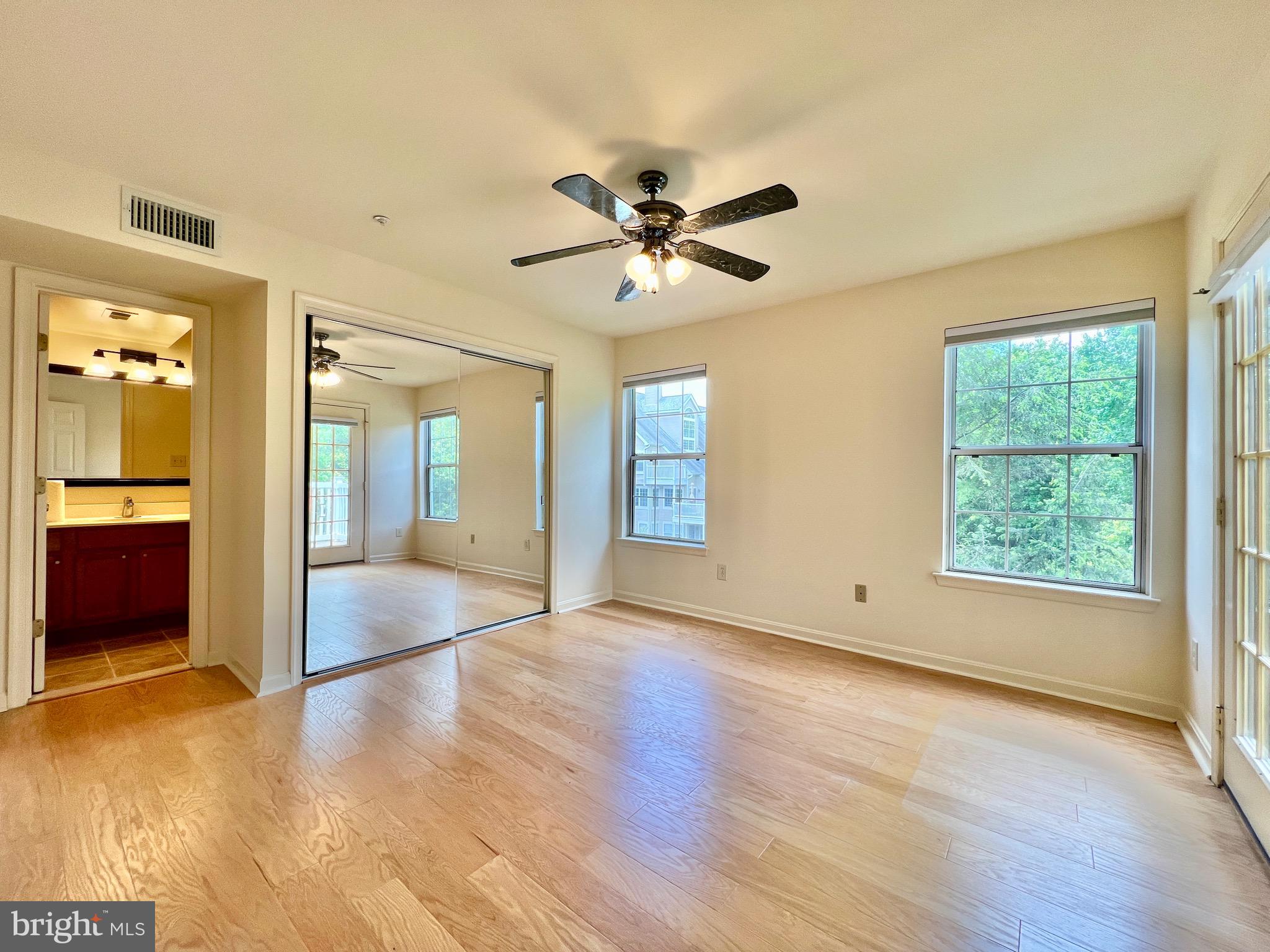 VISTAS AT WASHINGTONIAN WOODS - Residential Lease