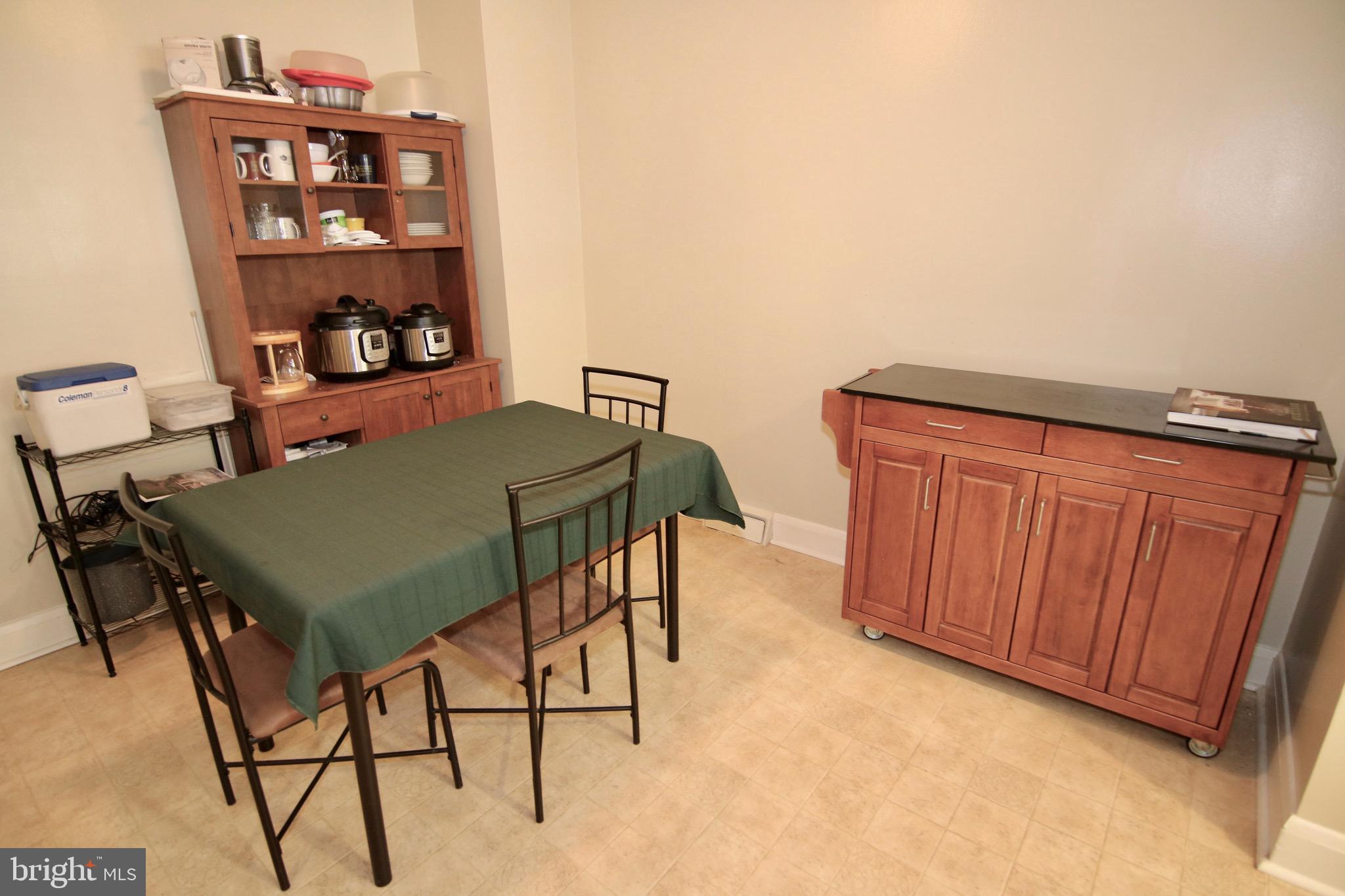 CEDARHURST - Residential