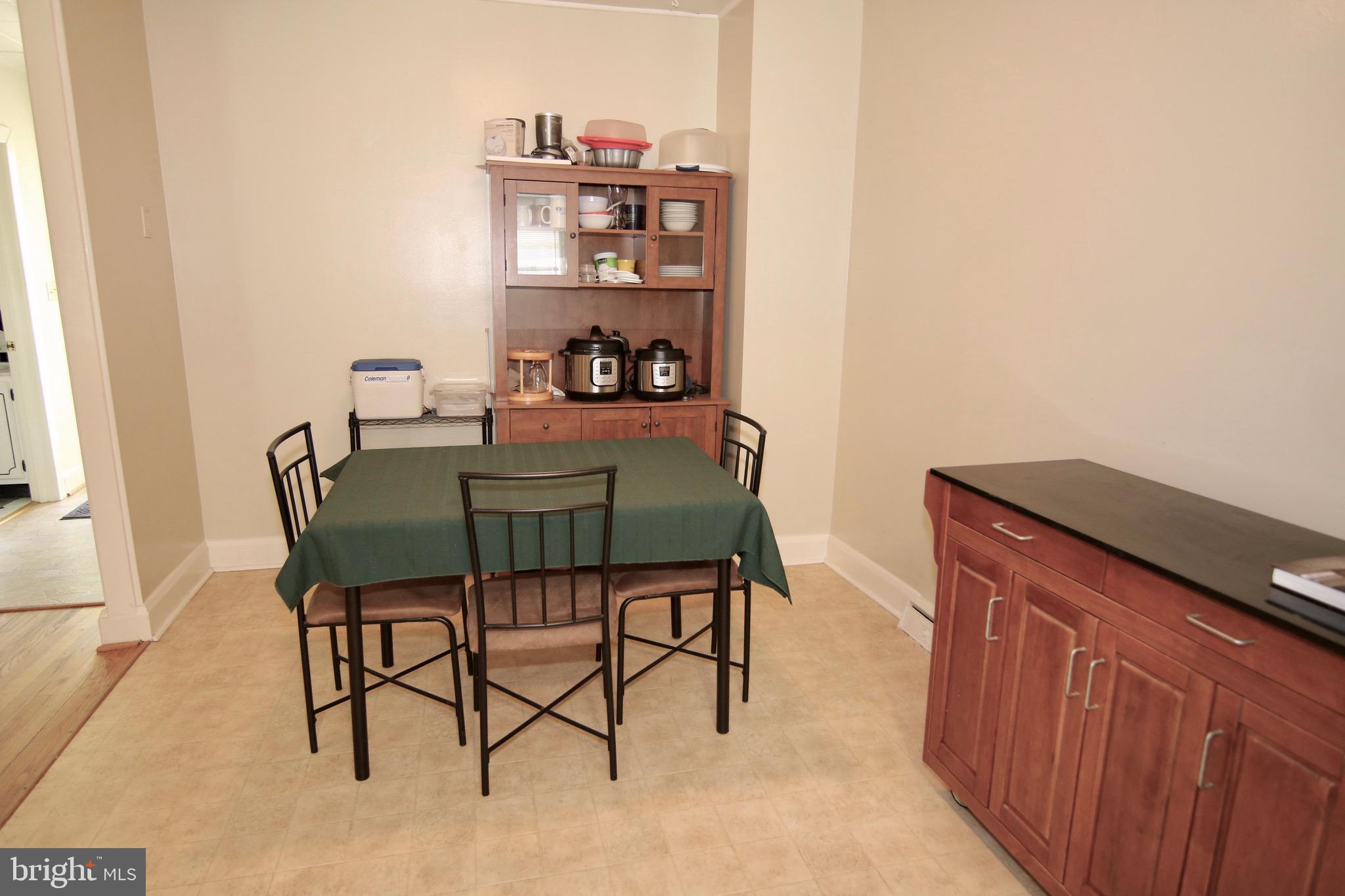 CEDARHURST - Residential