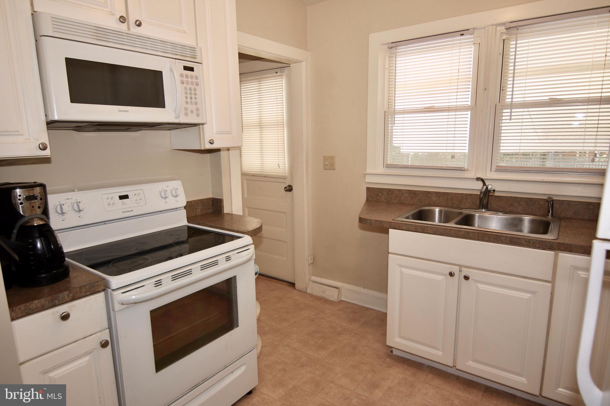 CEDARHURST - Residential