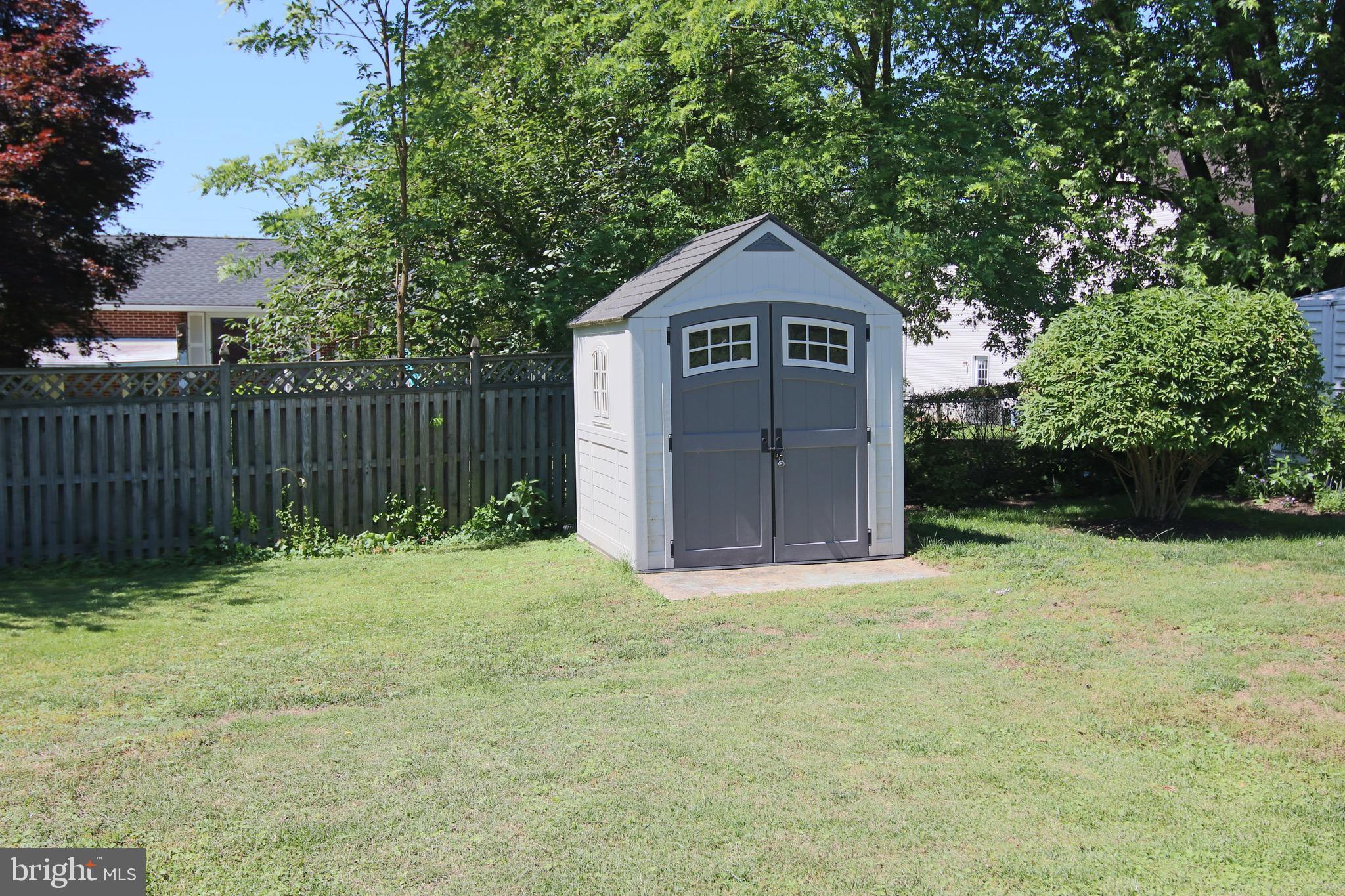 CEDARHURST - Residential