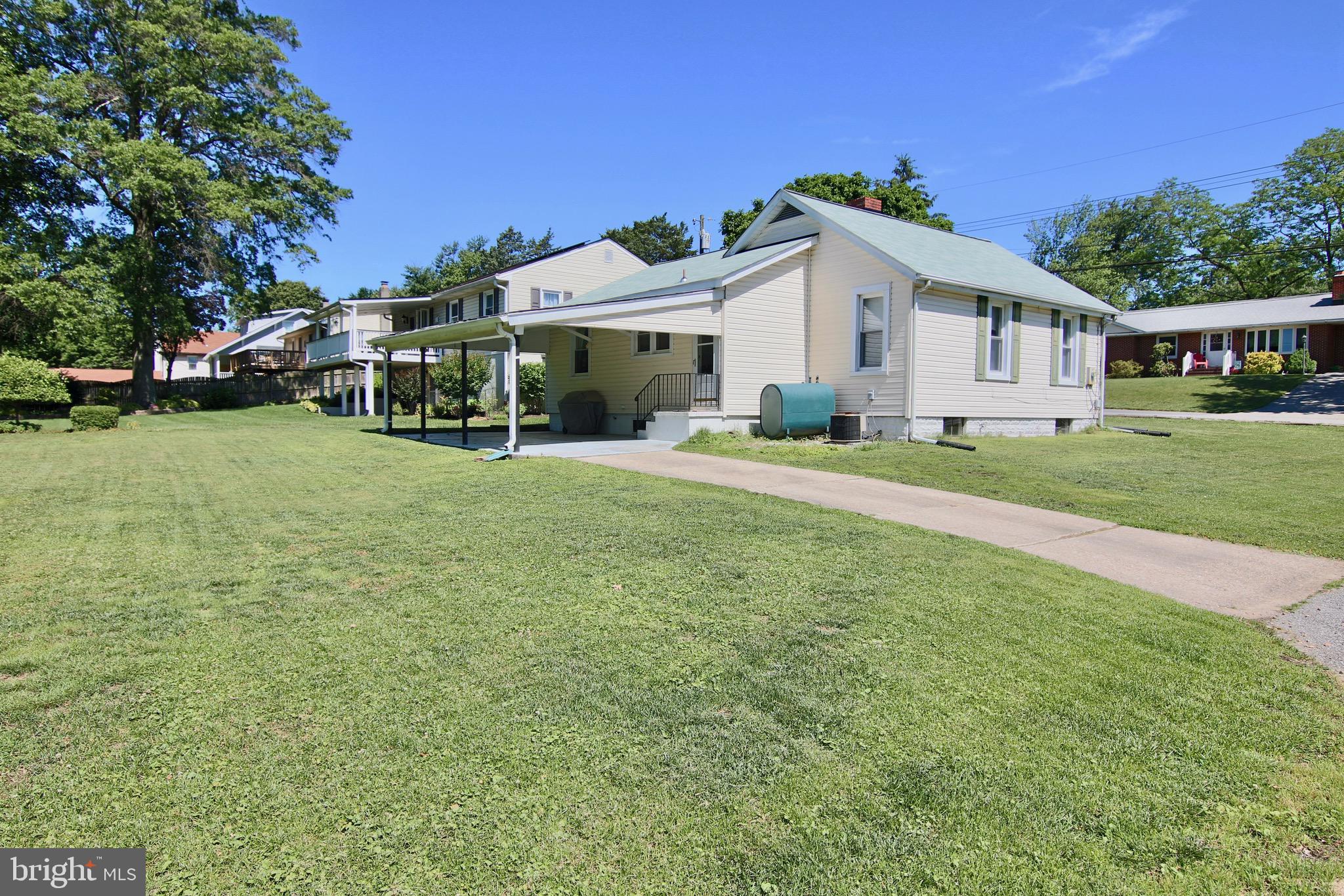 CEDARHURST - Residential