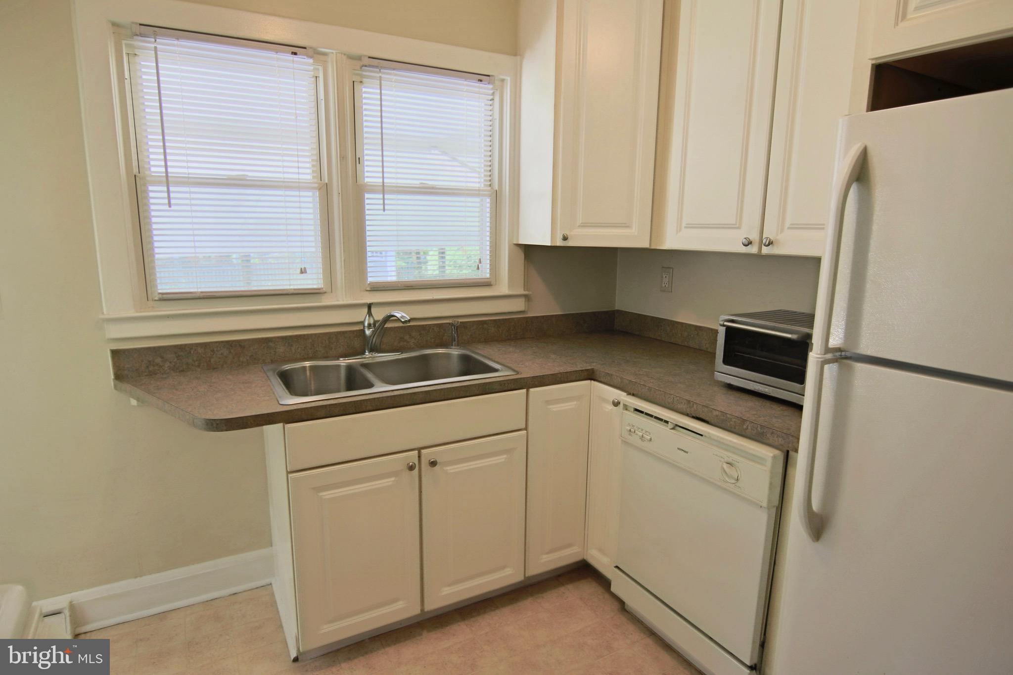 CEDARHURST - Residential