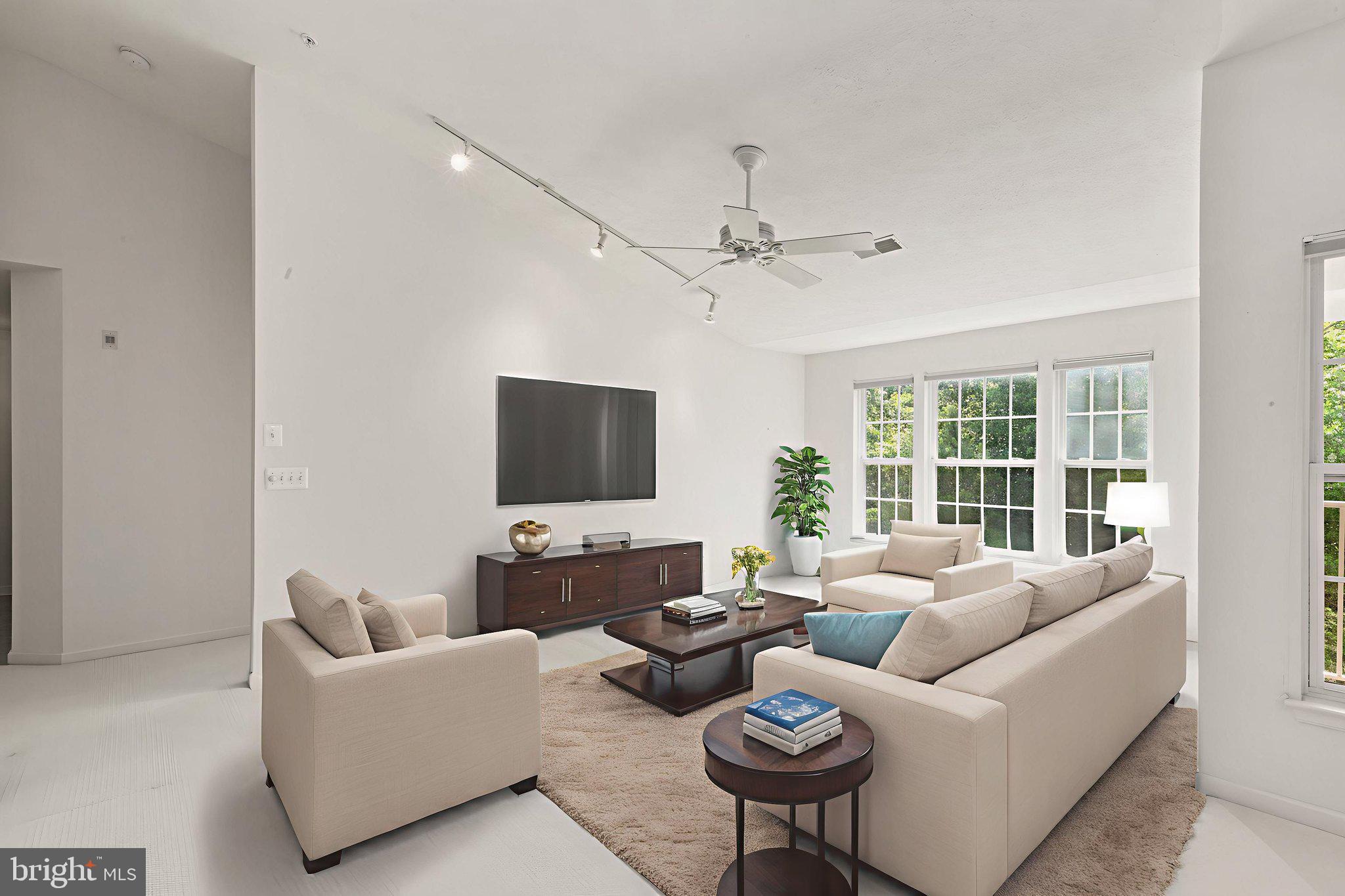 4926 MARCHWOOD COURT 1L