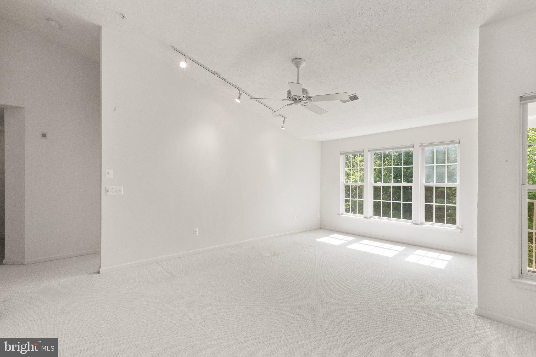 4926 MARCHWOOD COURT 1L