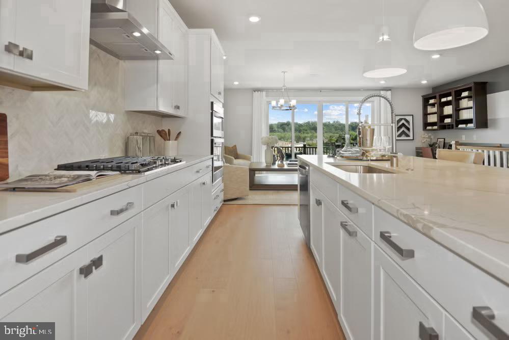 1865 OAKVIEW CREST DRIVE