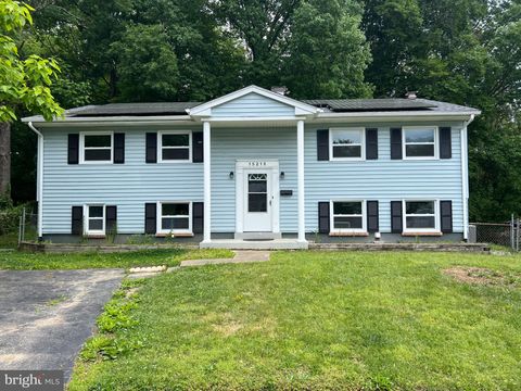 Photo of 15215 Calexico Lane, WOODBRIDGE, VA 22193 (MLS # VAPW2119638)