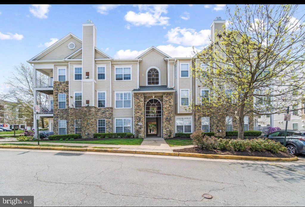 Photo of 5901 Founders Hill Drive #101, ALEXANDRIA, VA 22310 (MLS # VAFX2304774)