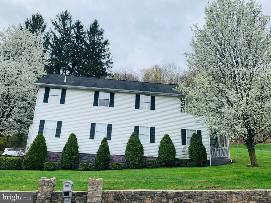 RENOVATED,  1 Bedroom Apartment in Frostburg, MD.  Close to Frostburg University. No pets/No Smoking. $45 application fee required for anyone over 18yrs of age.