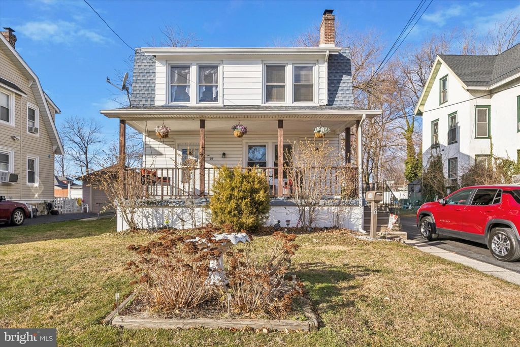 Photo of 20 N Llanwellyn Avenue, GLENOLDEN, PA 19036 (MLS # PADE2105854)