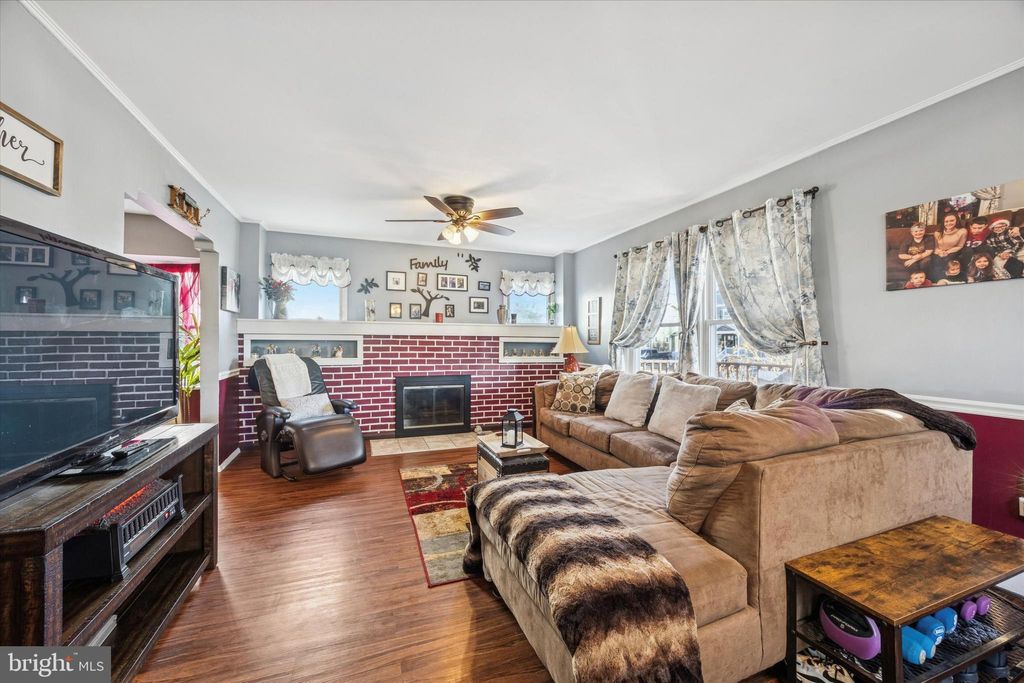 Photo of 20 N Llanwellyn Avenue, GLENOLDEN, PA 19036 (MLS # PADE2105854)