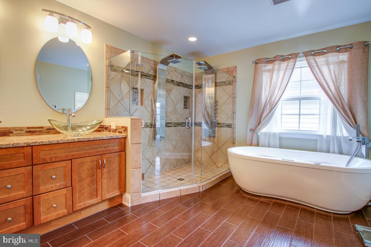 VILLAGES AT HAYMARKET - Residential