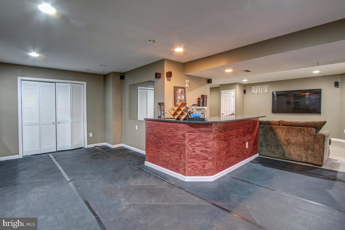 VILLAGES AT HAYMARKET - Residential