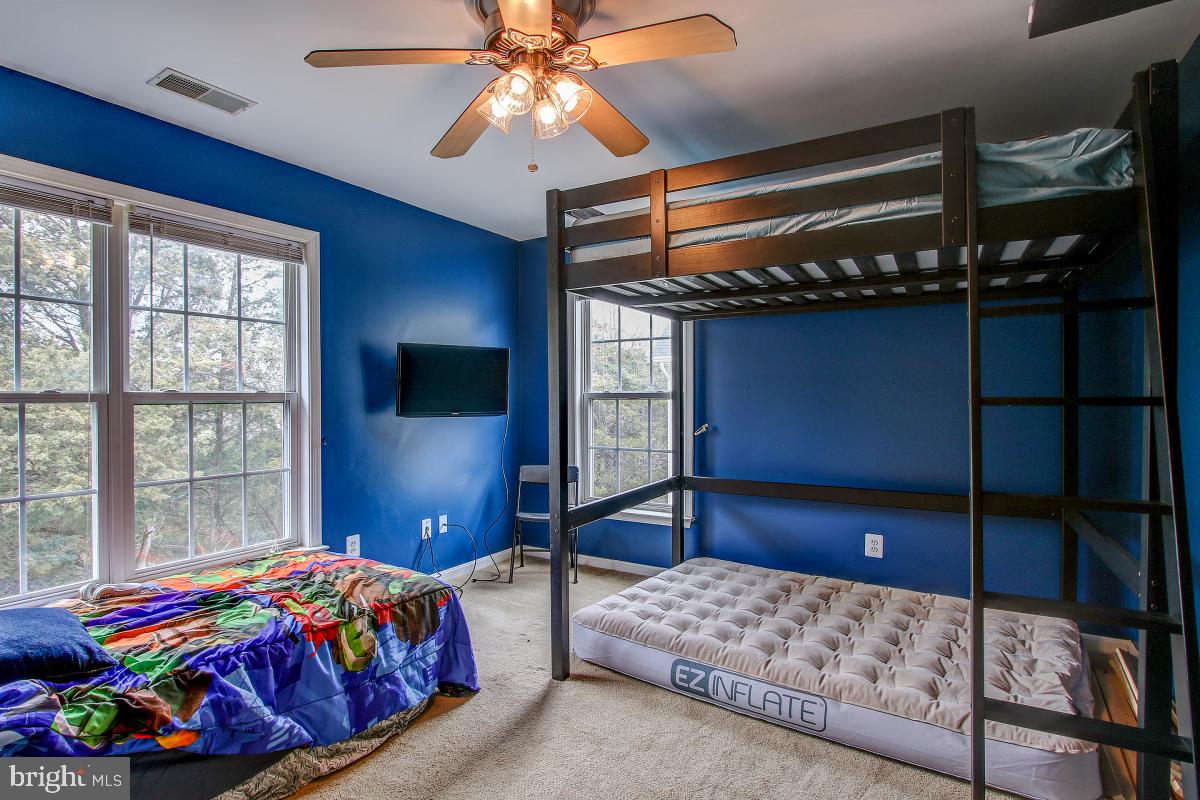 VILLAGES AT HAYMARKET - Residential