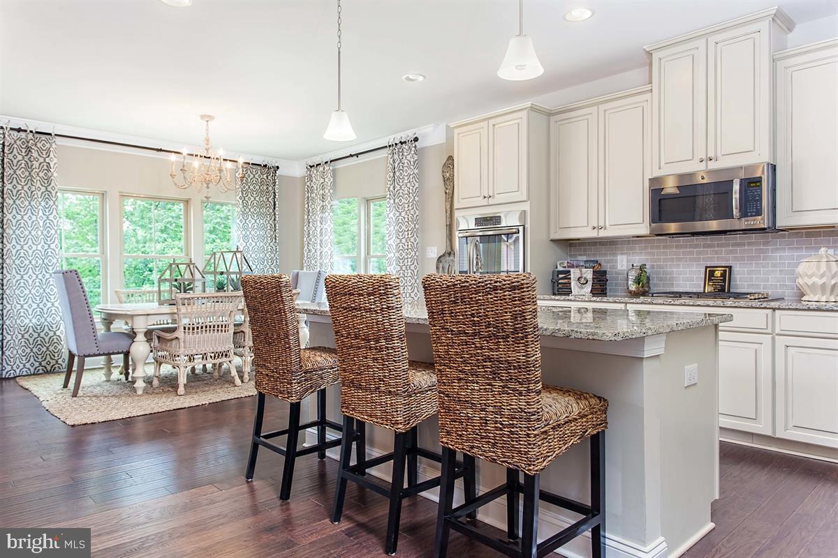 REGENTS GLEN - Residential