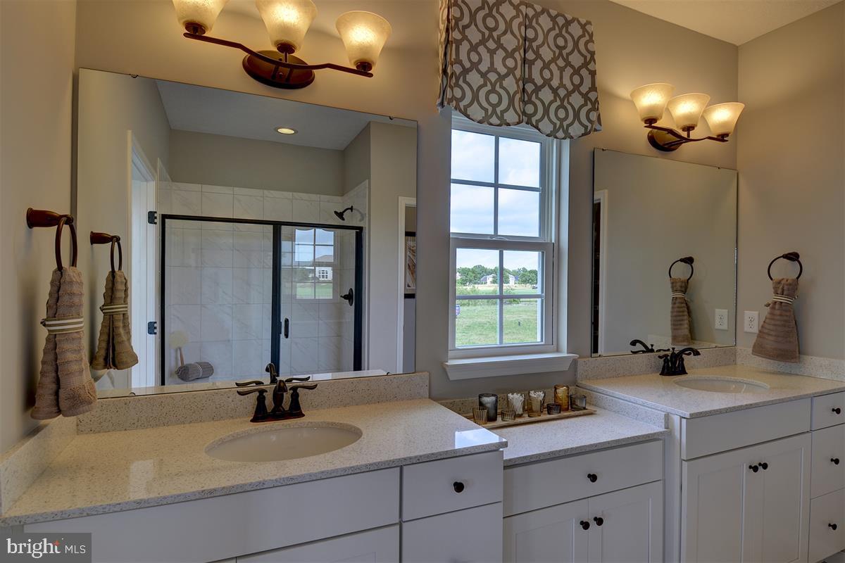 REGENTS GLEN - Residential