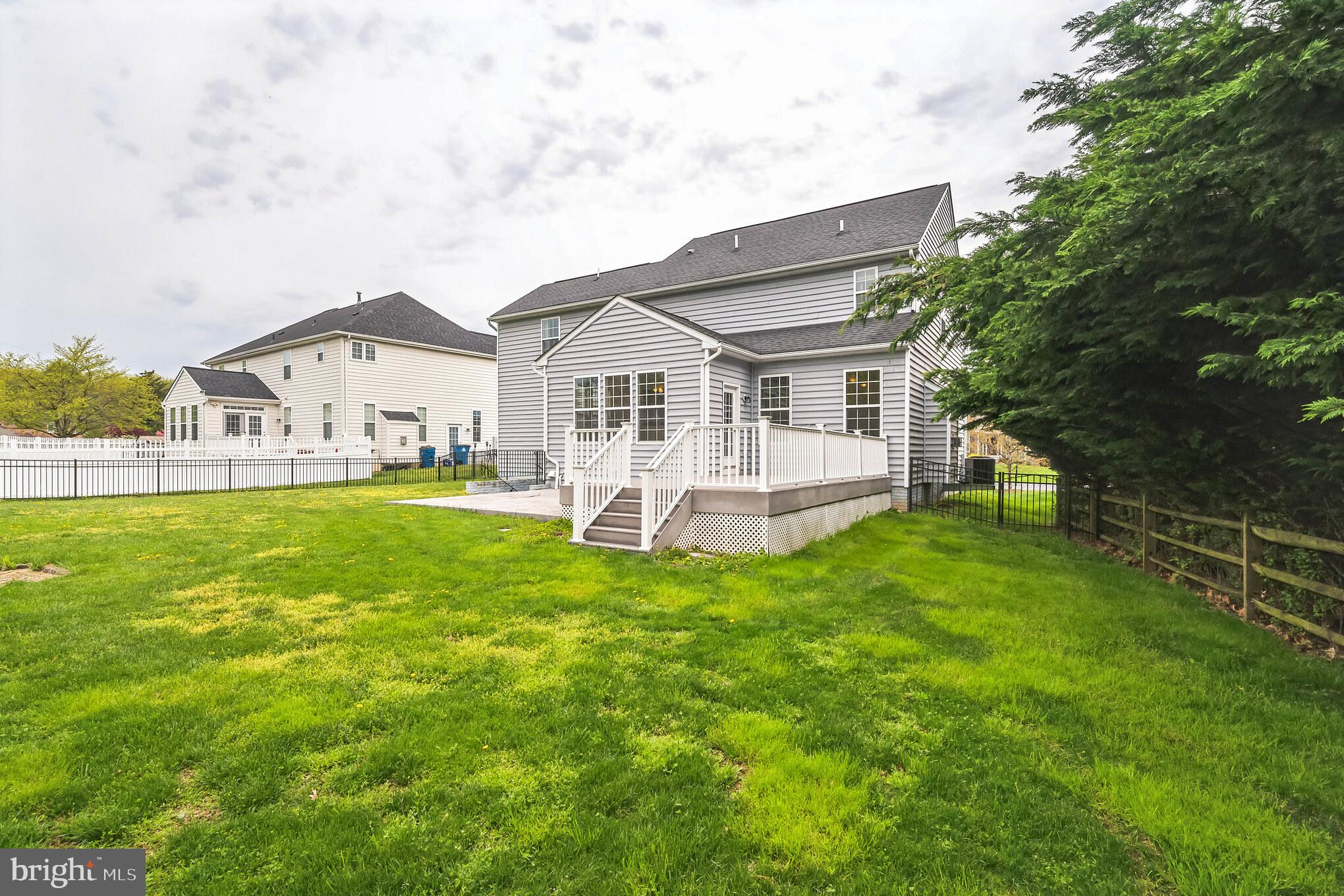 MAPLE VALLEY ESTATES - Residential