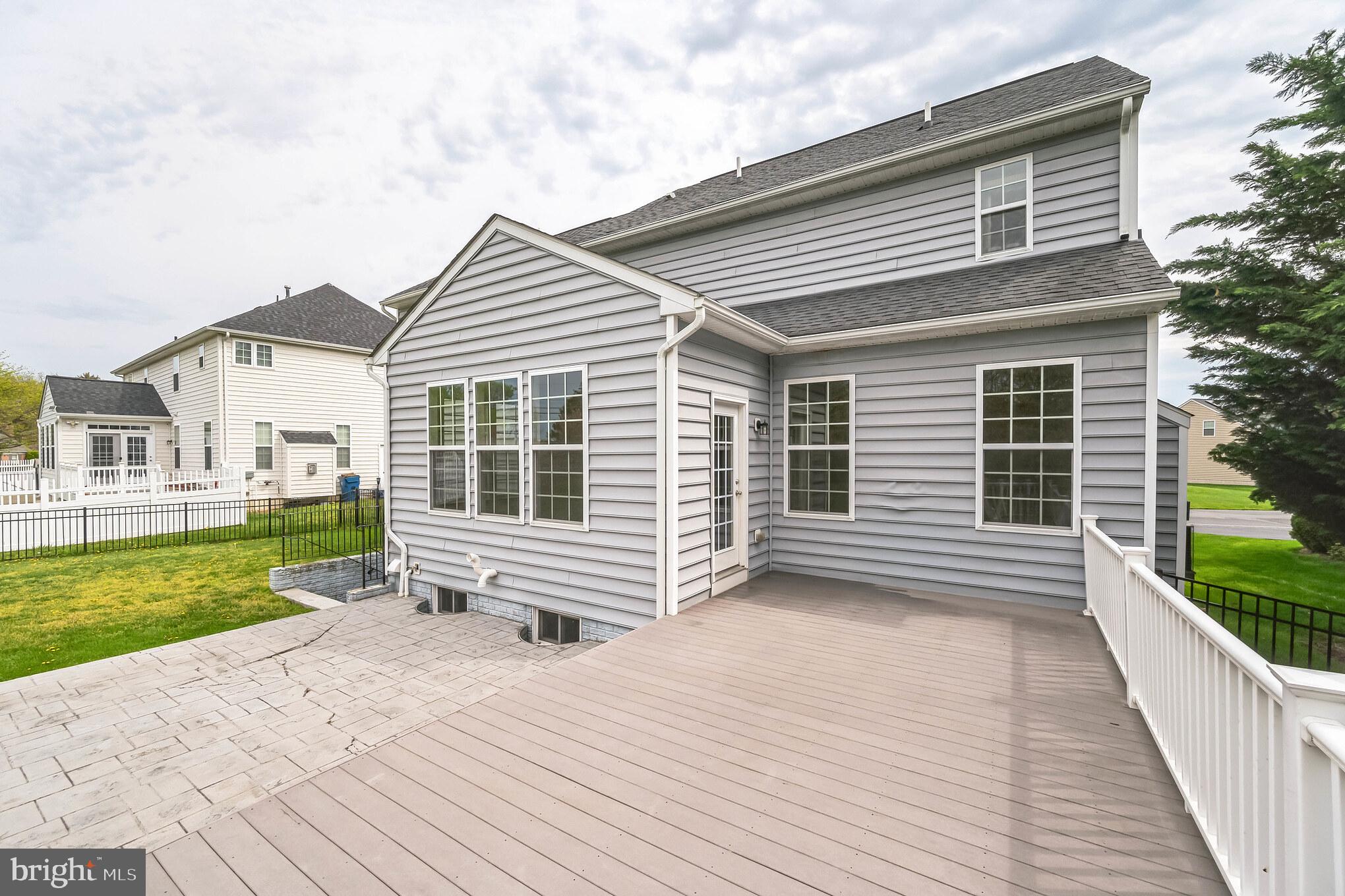 MAPLE VALLEY ESTATES - Residential