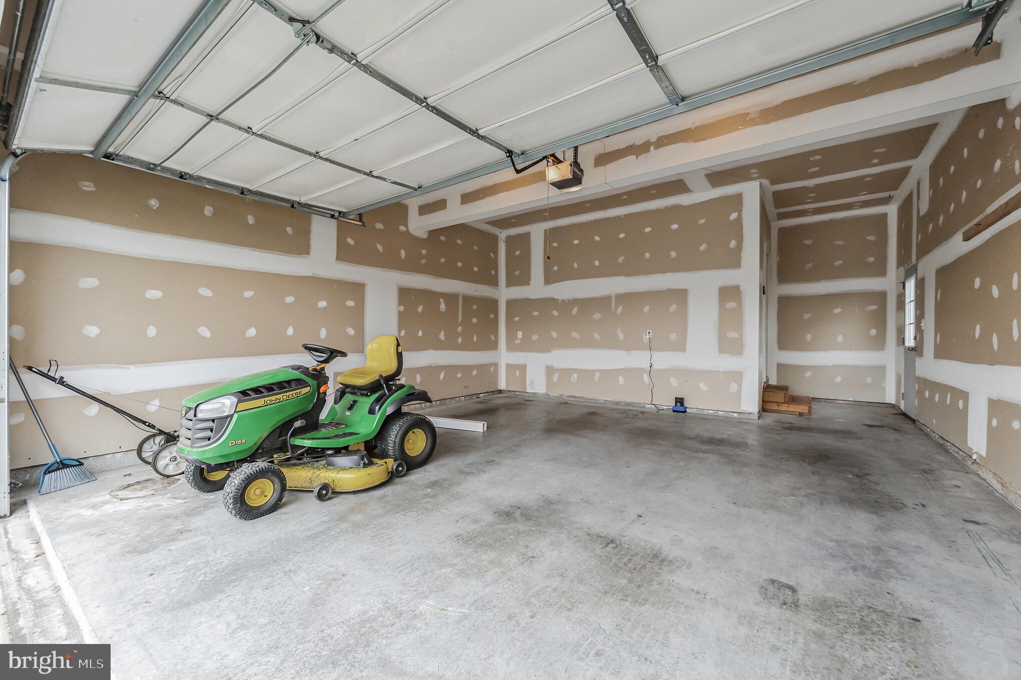 MAPLE VALLEY ESTATES - Residential