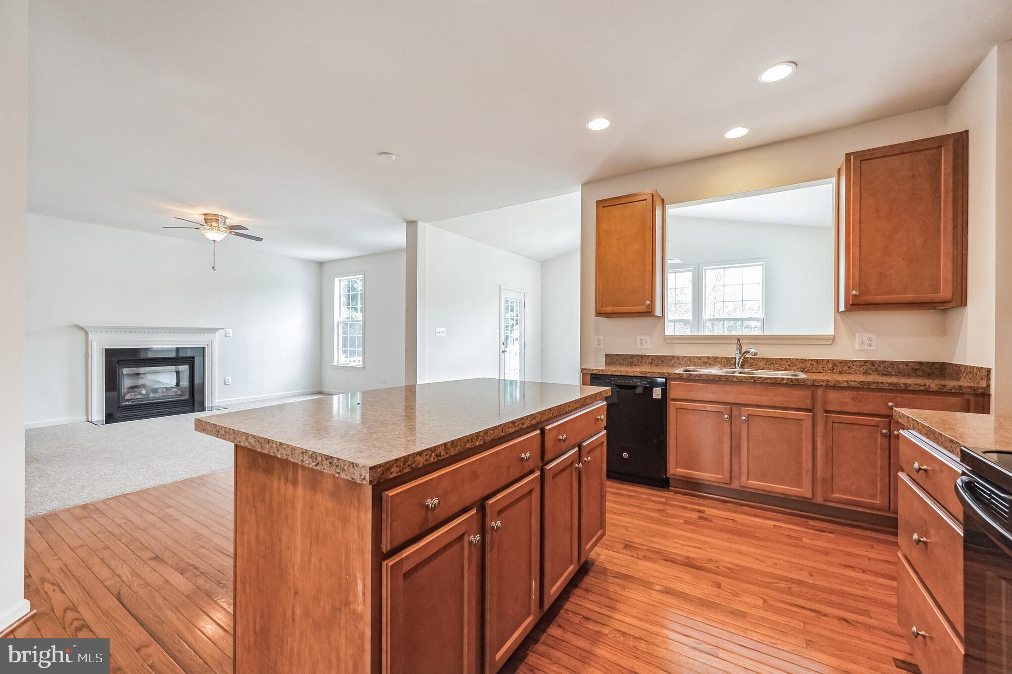 MAPLE VALLEY ESTATES - Residential