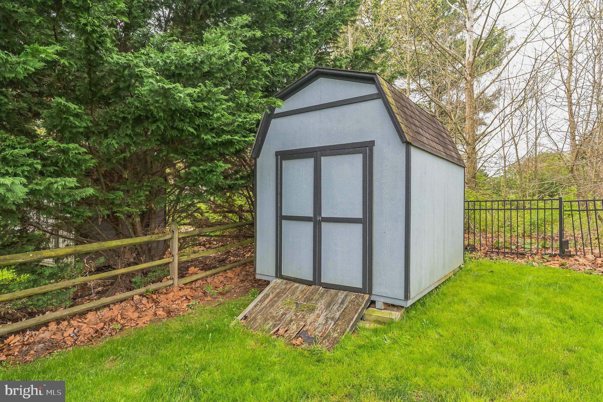 MAPLE VALLEY ESTATES - Residential