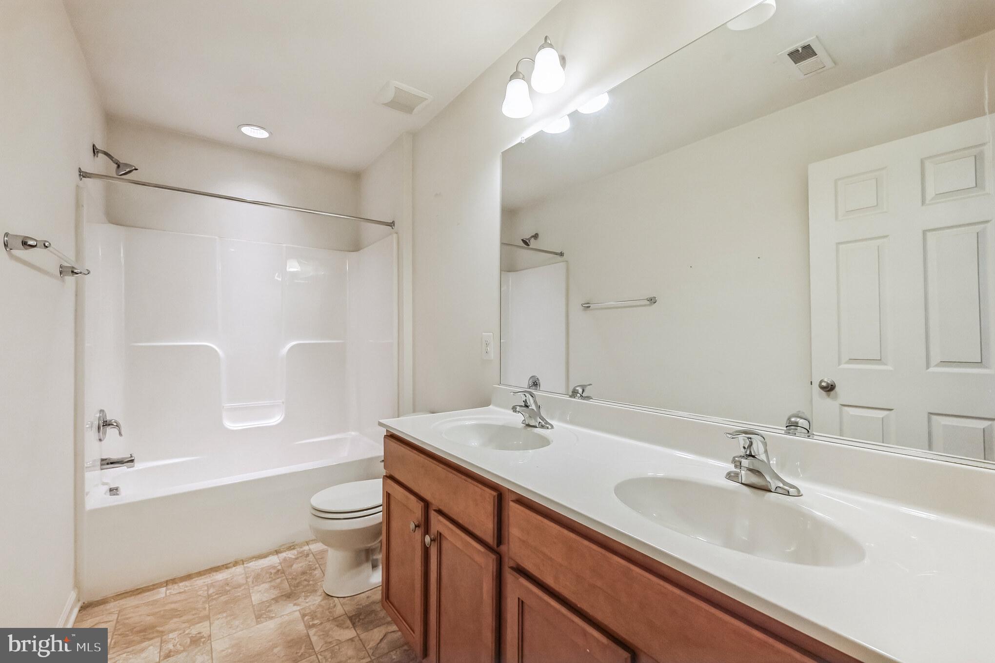 MAPLE VALLEY ESTATES - Residential