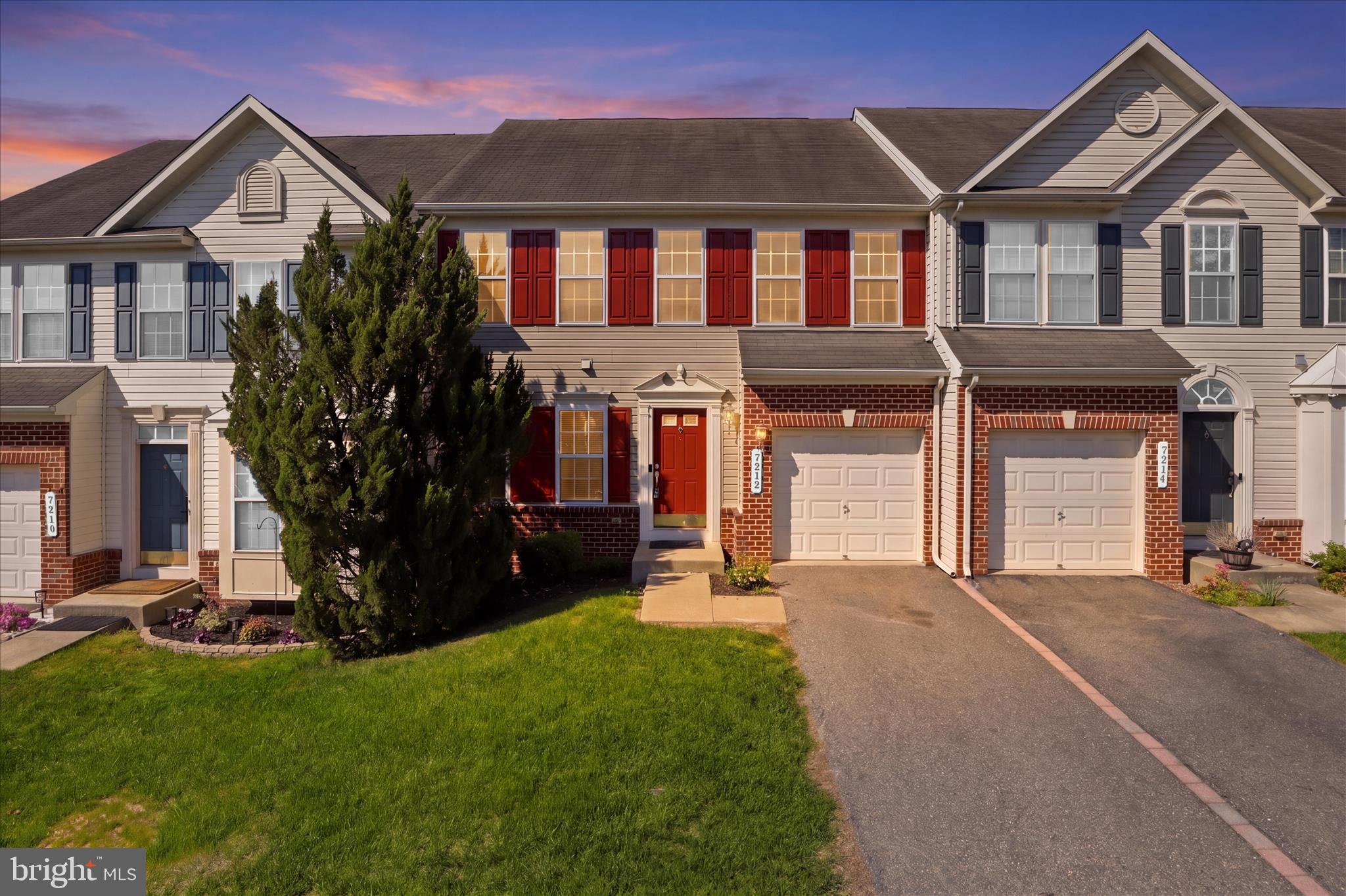VILLAGES OF DORCHESTER - Residential