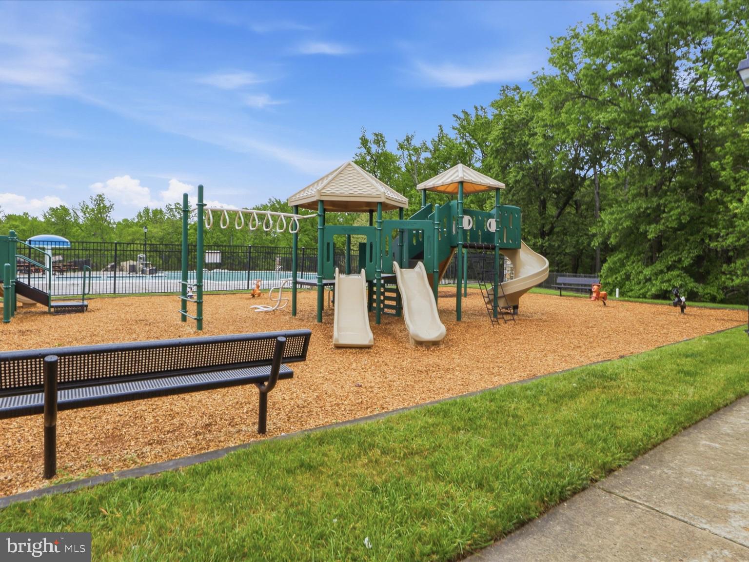 VILLAGES OF DORCHESTER - Residential