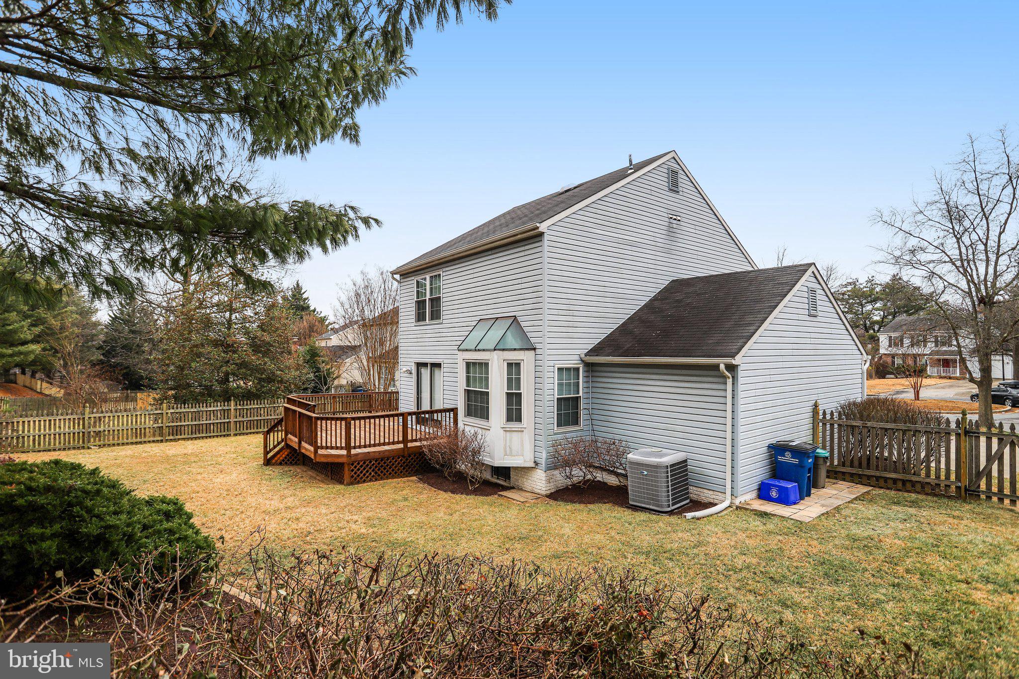 SILVER SPRING CNTRY CLUB - Residential