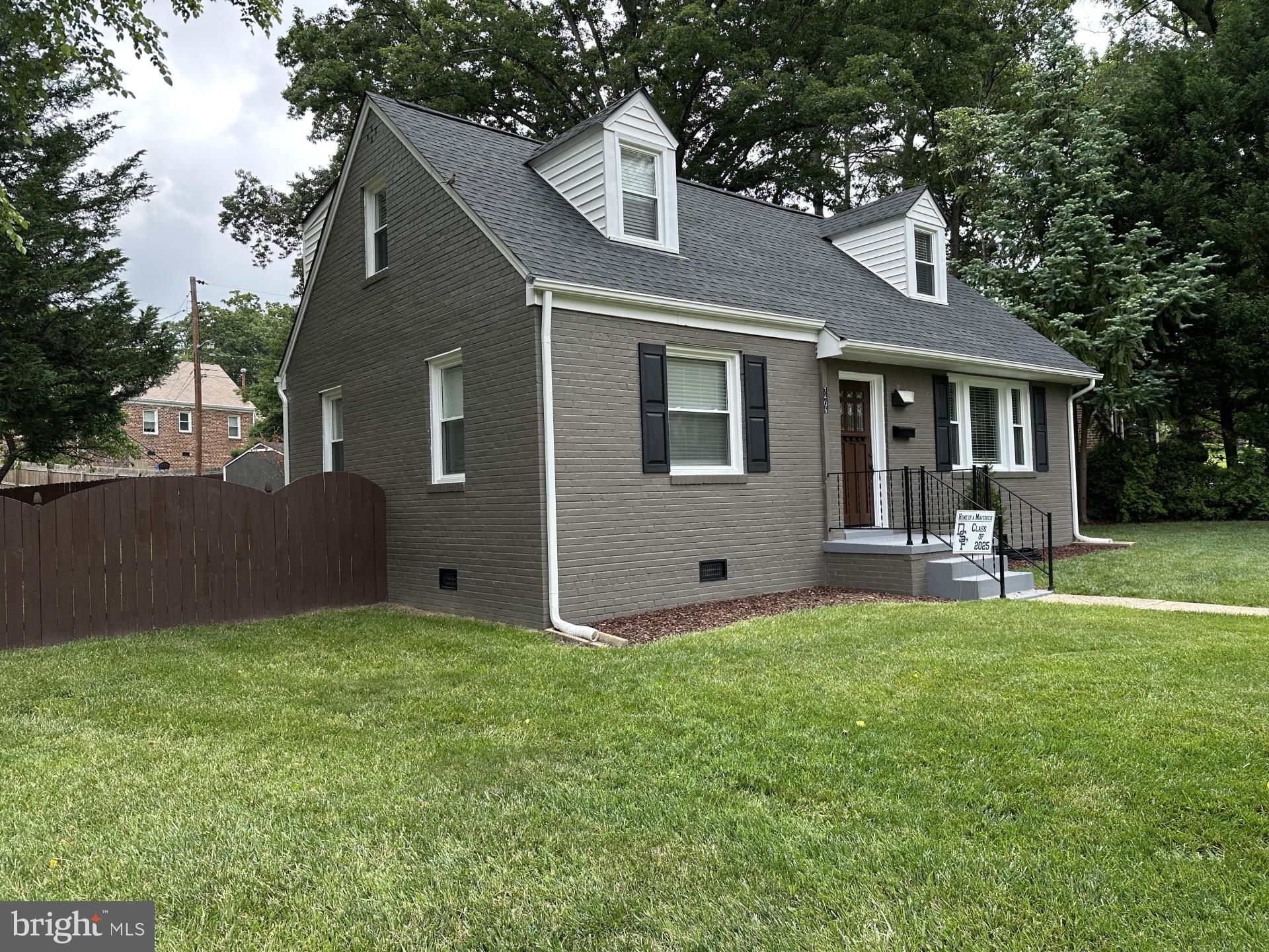 7406 PARKLINE DRIVE
