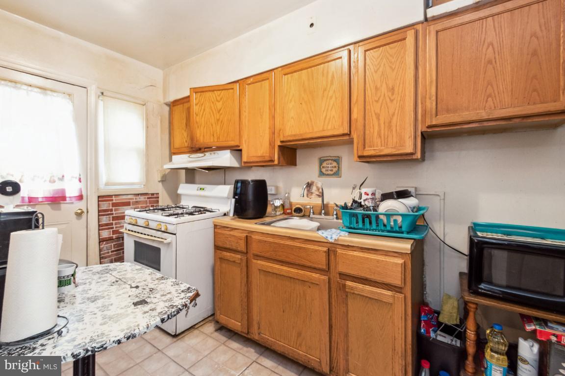 EDMONDSON VILLAGE - Residential