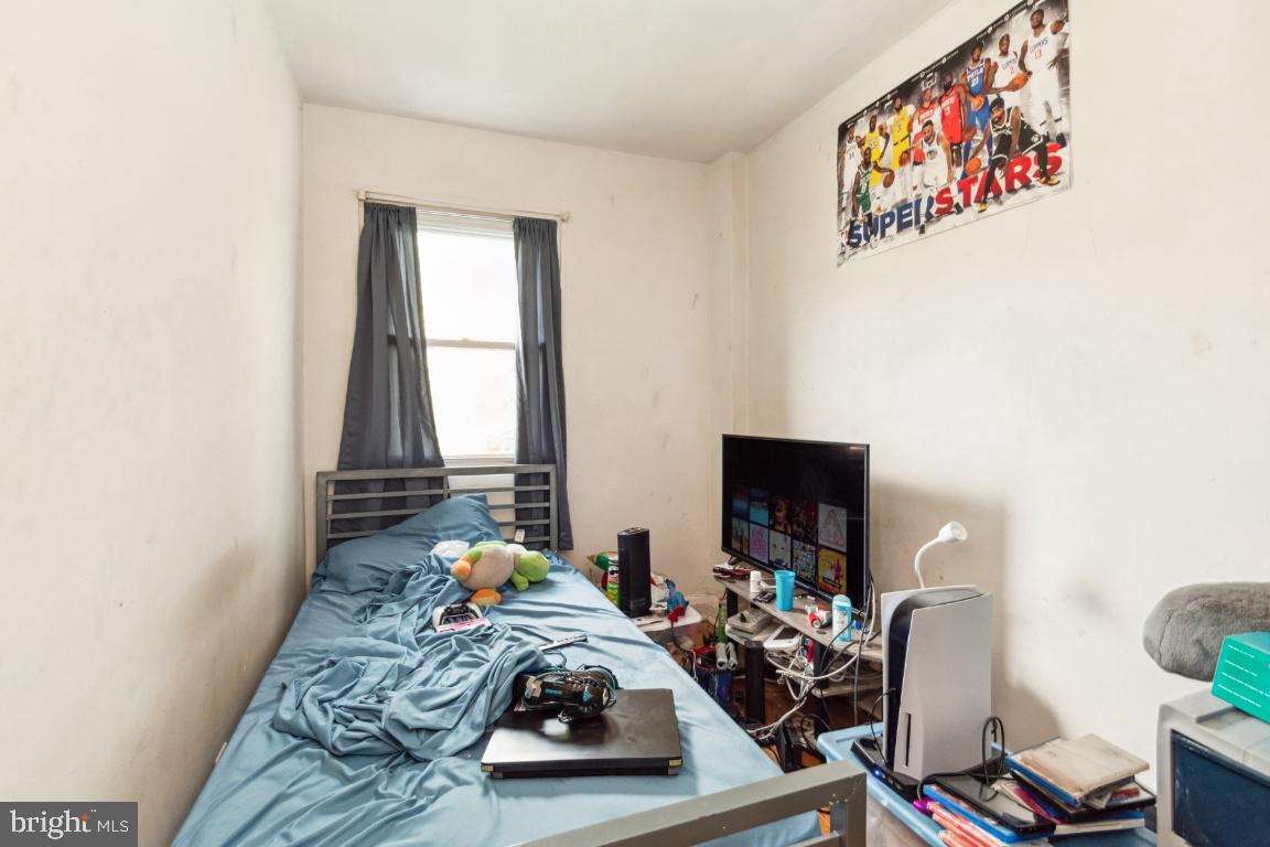 EDMONDSON VILLAGE - Residential