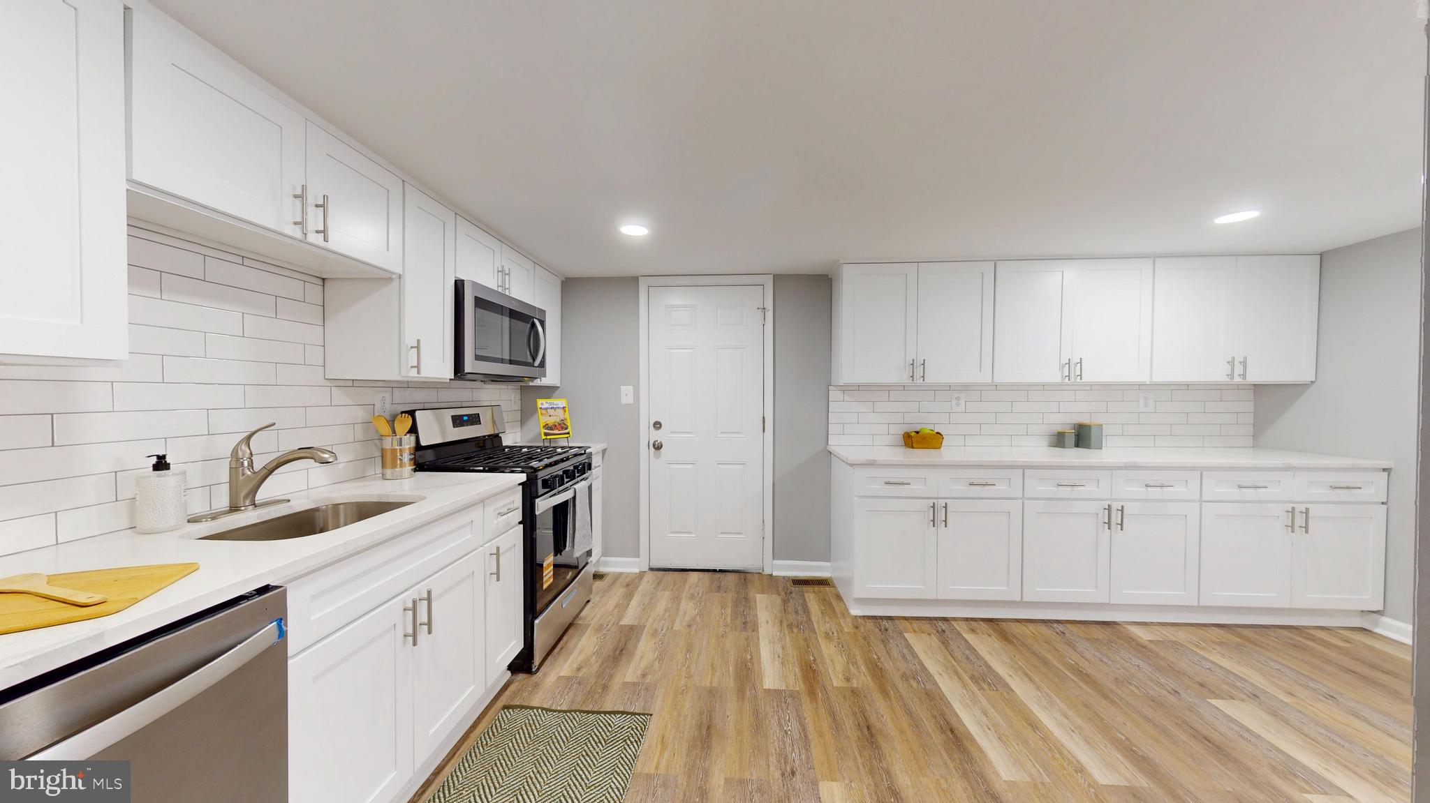 KENILWORTH PARK - Residential