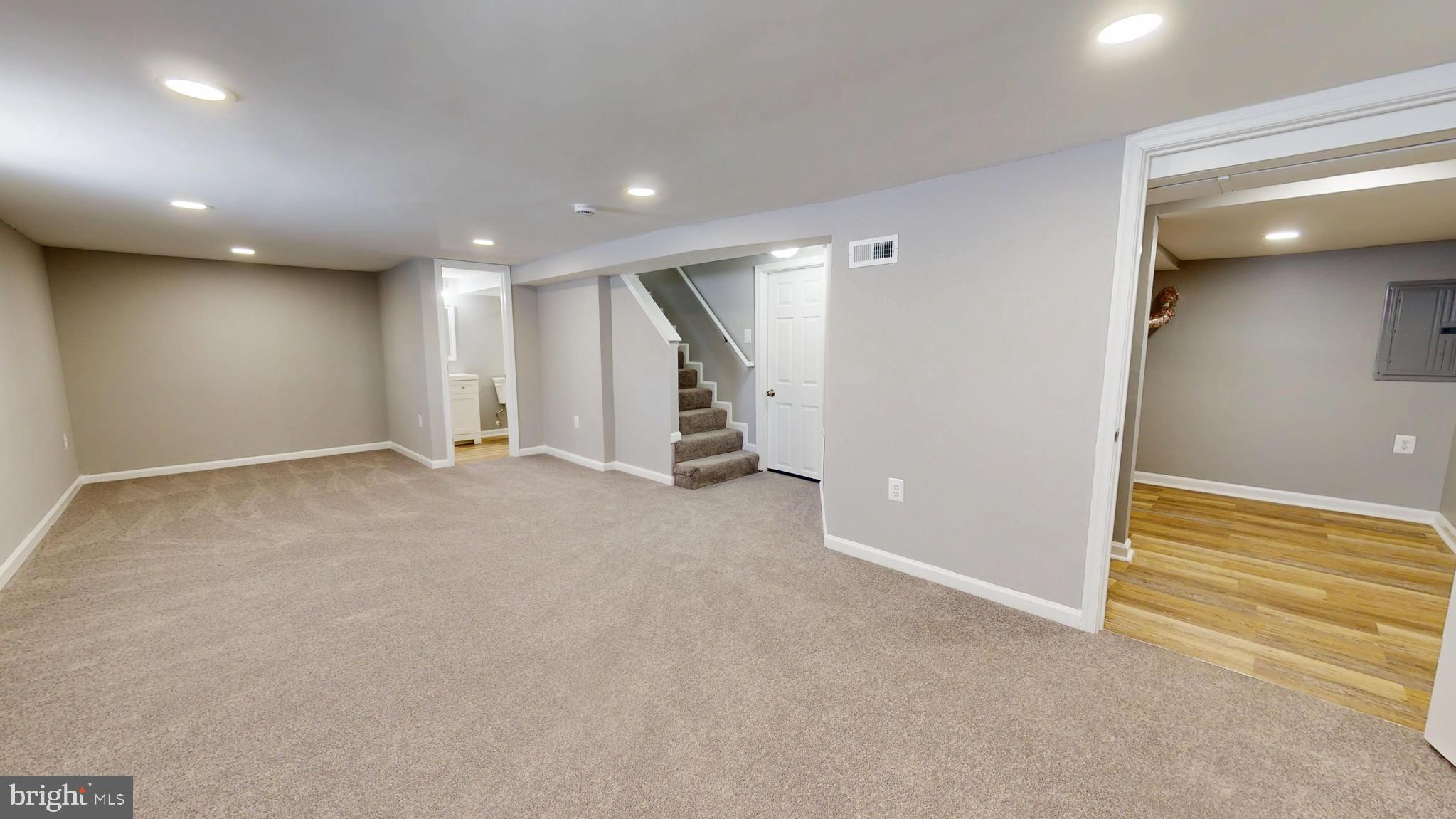 KENILWORTH PARK - Residential