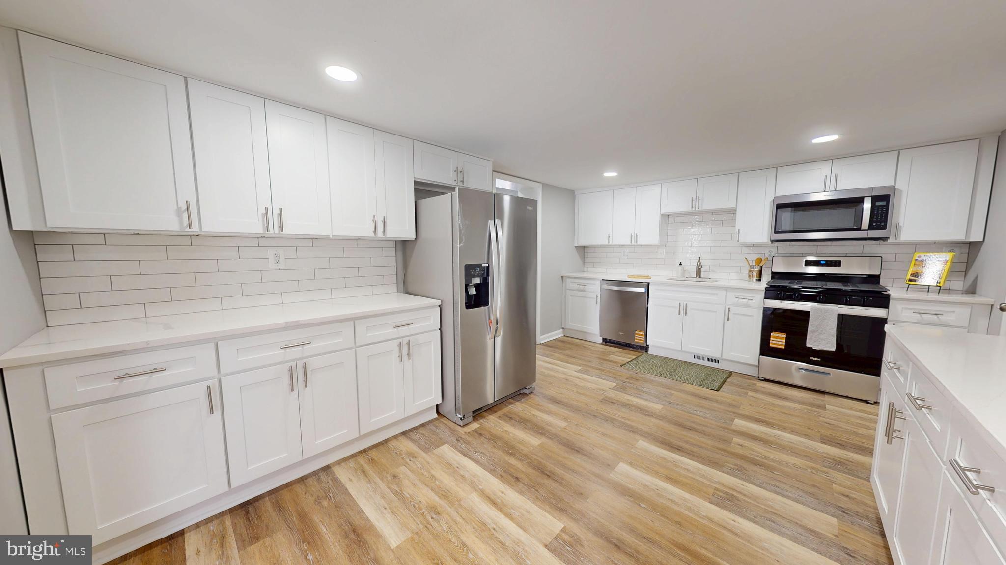 KENILWORTH PARK - Residential