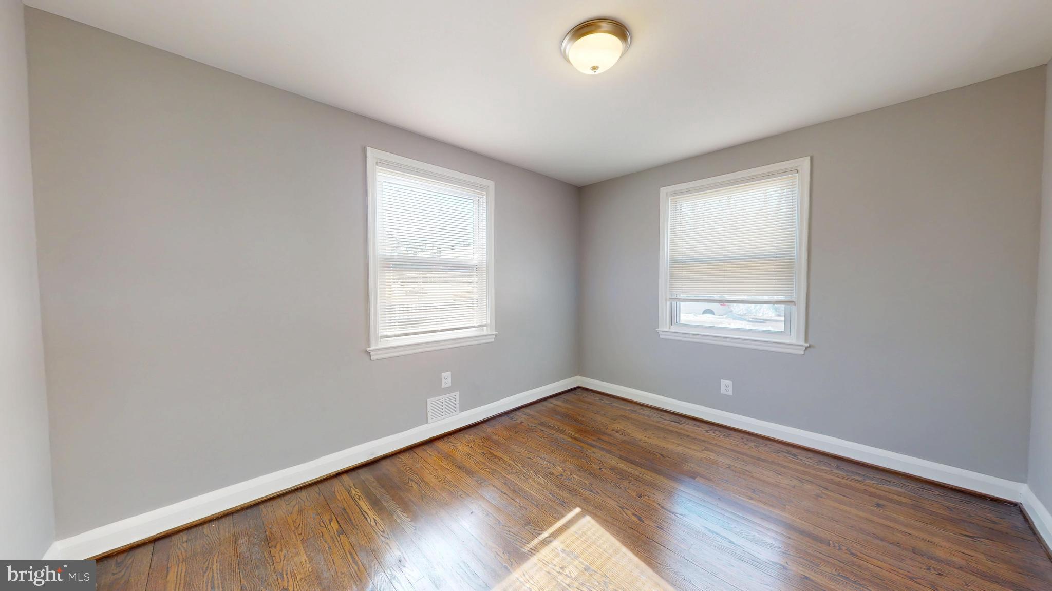 KENILWORTH PARK - Residential