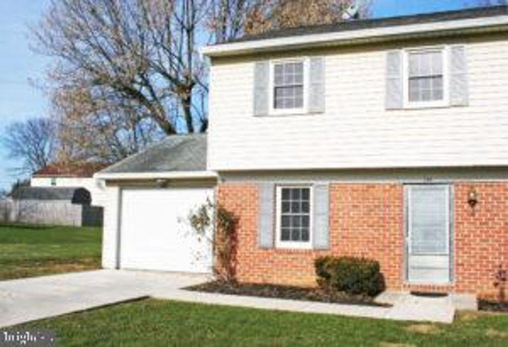 Photo of 114 MILLER RD, AKRON, PA 17501 (MLS # PALA2028596)