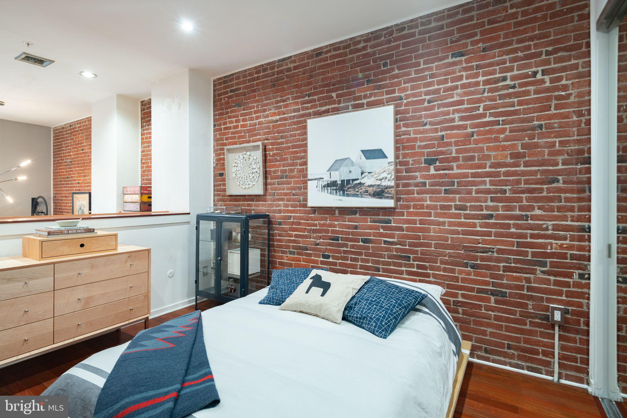 OLD CITY - Residential