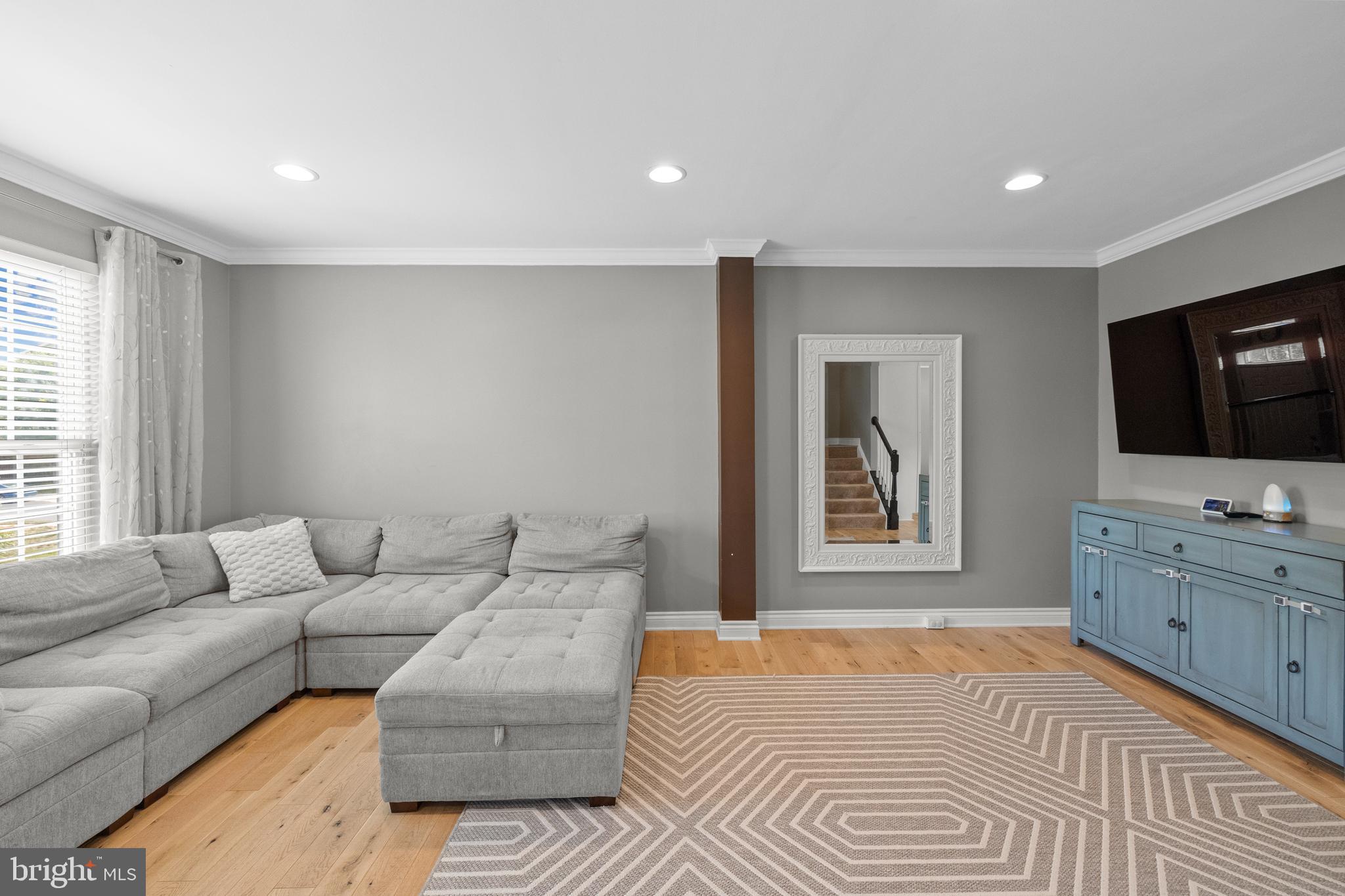 24673 KINGS CANYON SQUARE