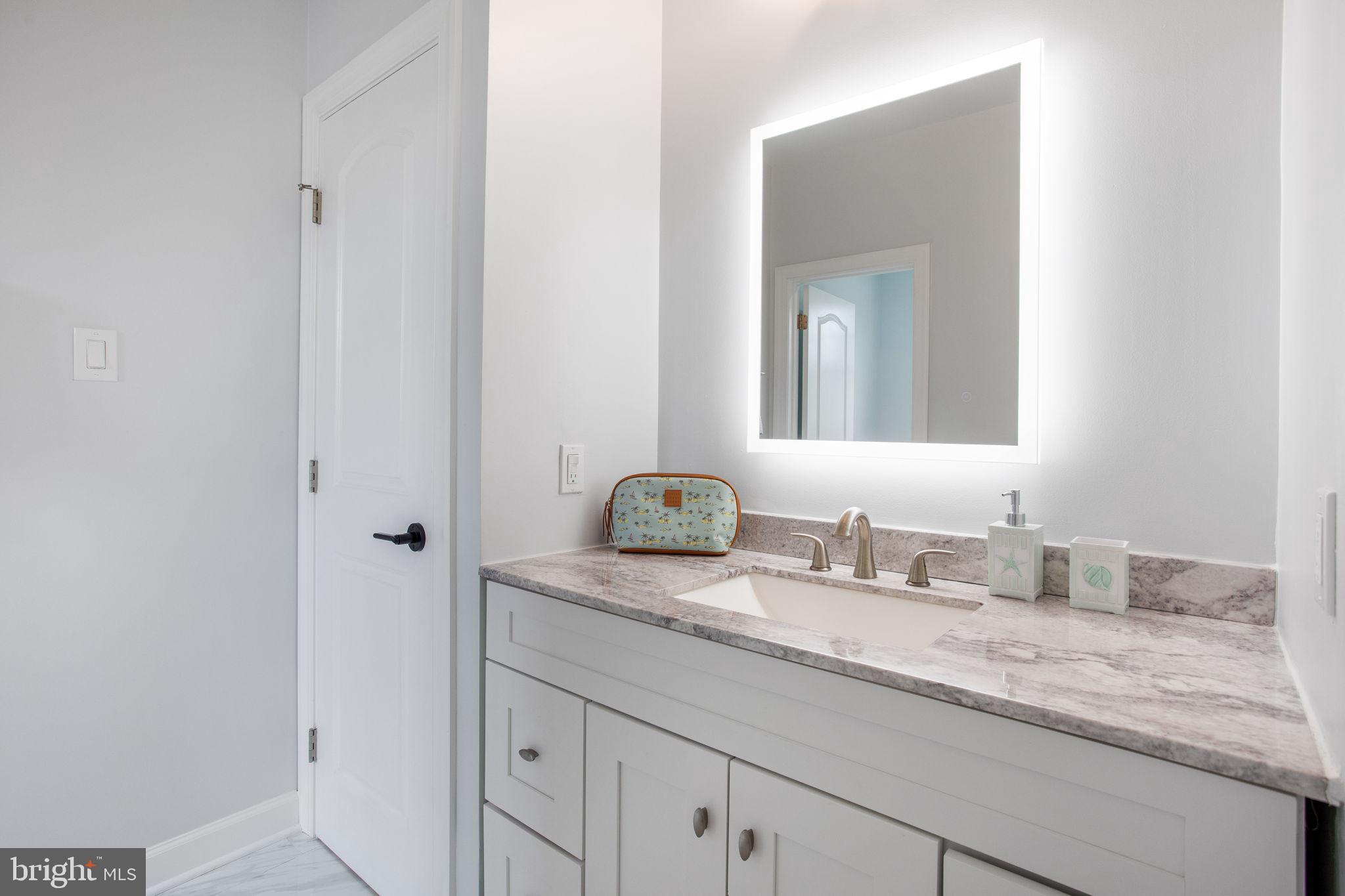 RIVERWOOD - Residential